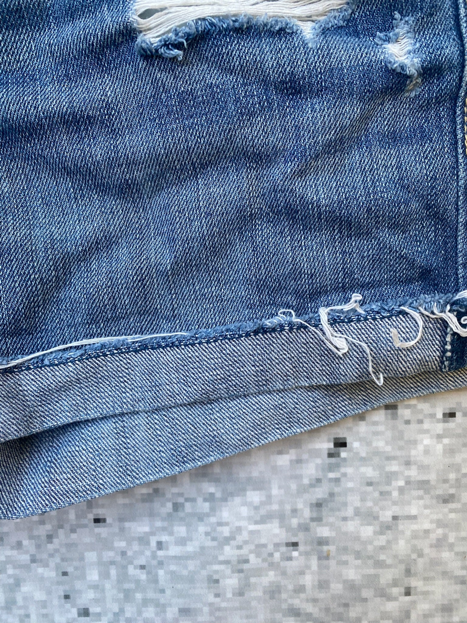 2000s American Eagle folded lowrise microshorts