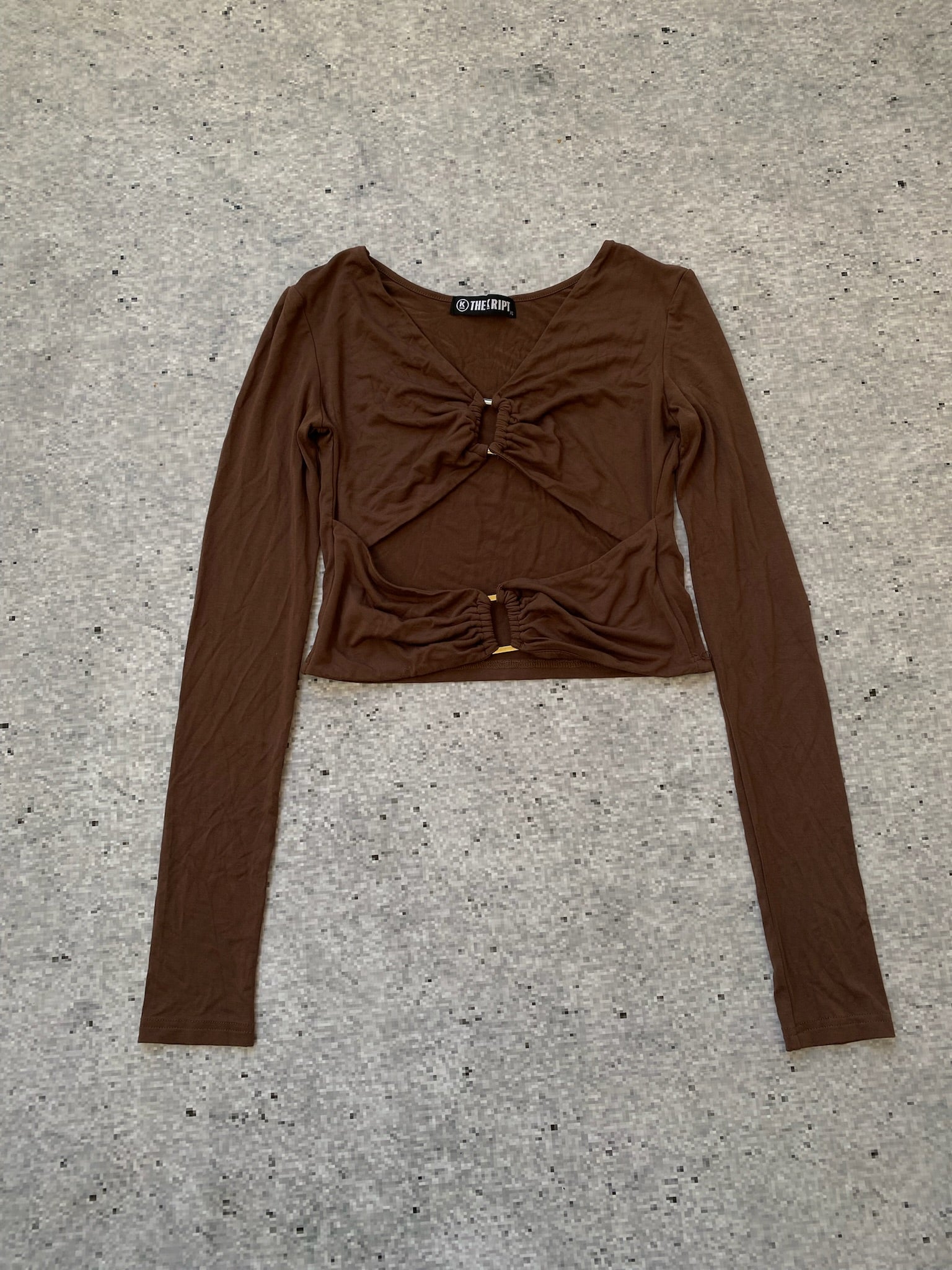 "The Kript" Ruched Ring Cutout Long Sleeve Crop Top Brown