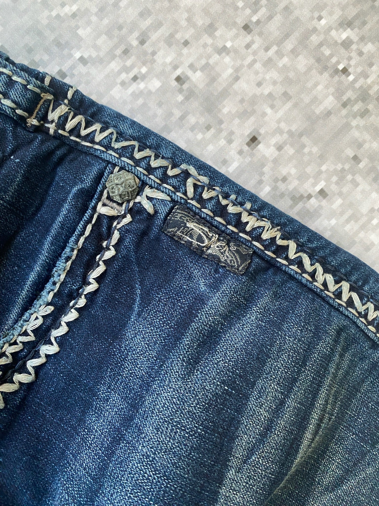 2000s Low Rise Bootcut Suki Silver Woman Jeans