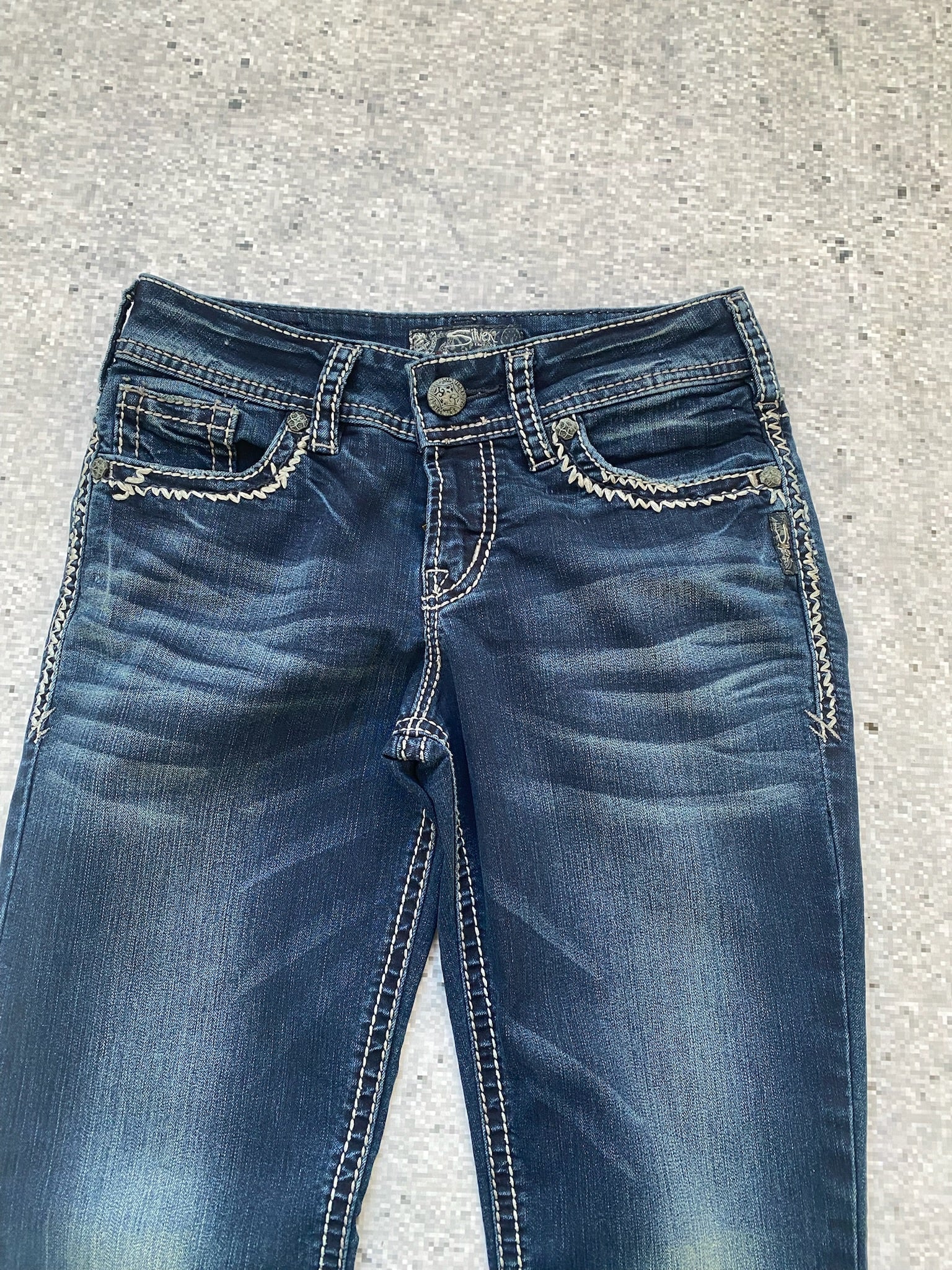 2000s Low Rise Bootcut Suki Silver Woman Jeans