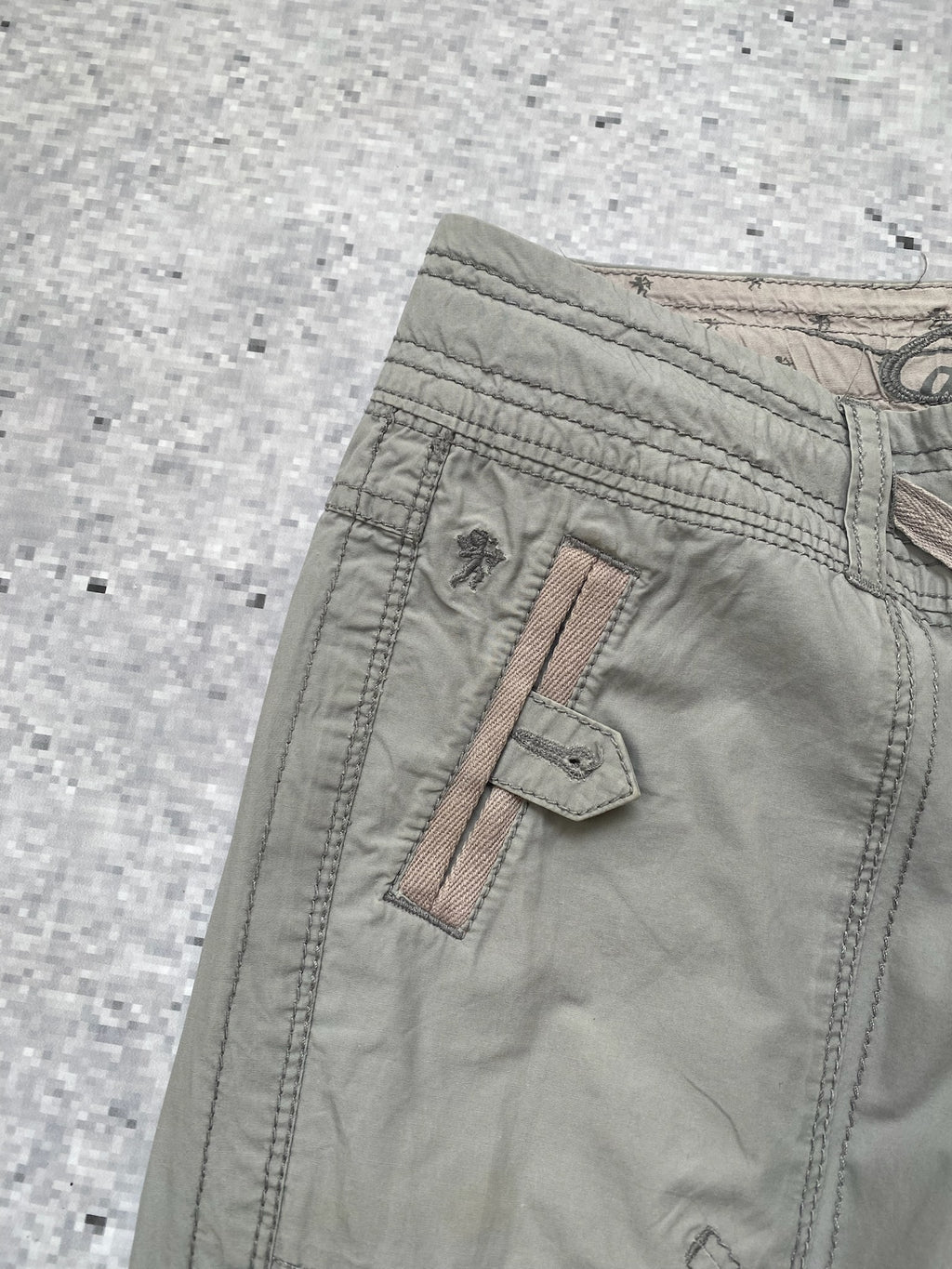 espirit gray low waisted cargo pants