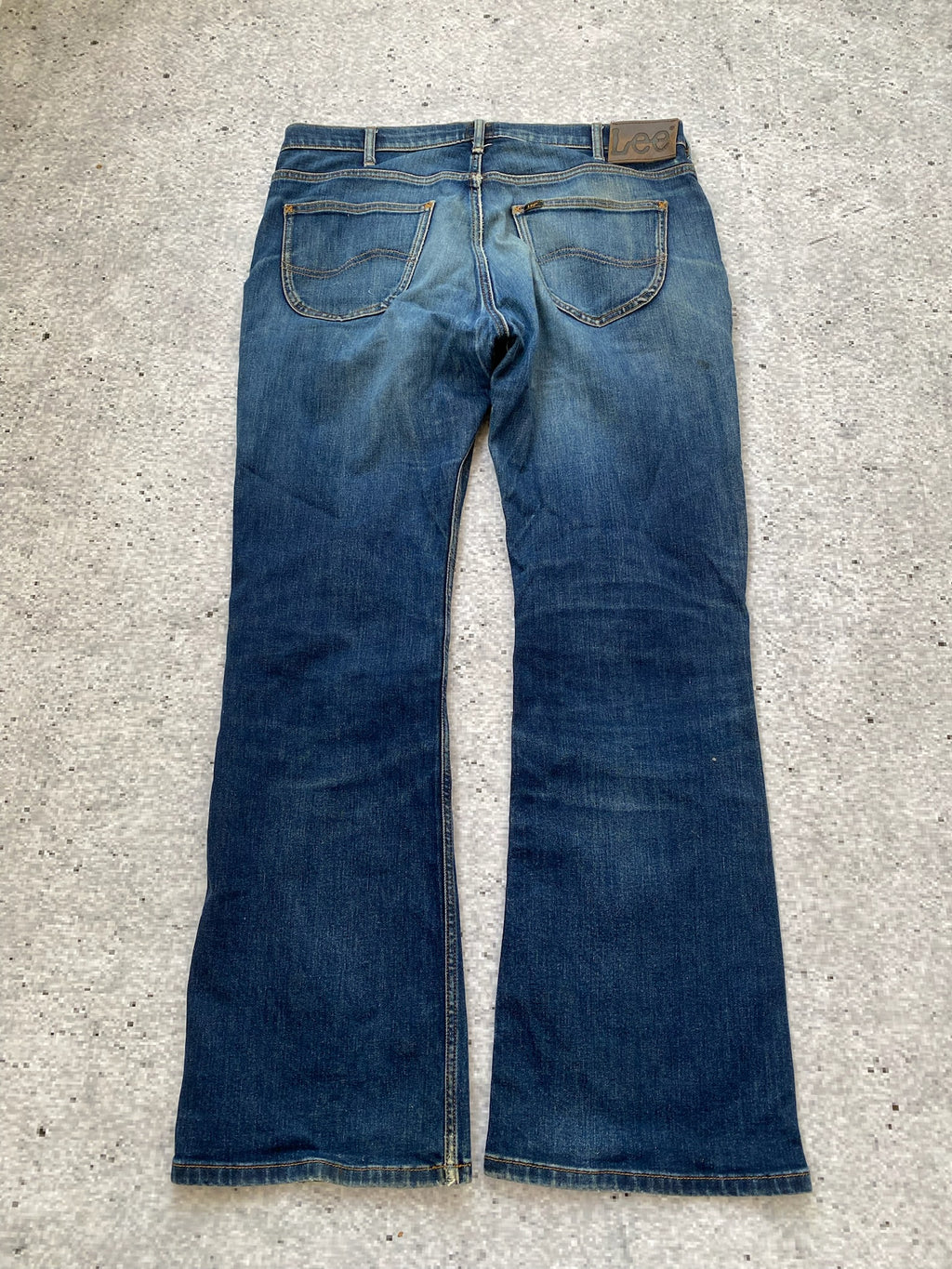 2000s Lee DENVER distressed stretchy bootcut jeans