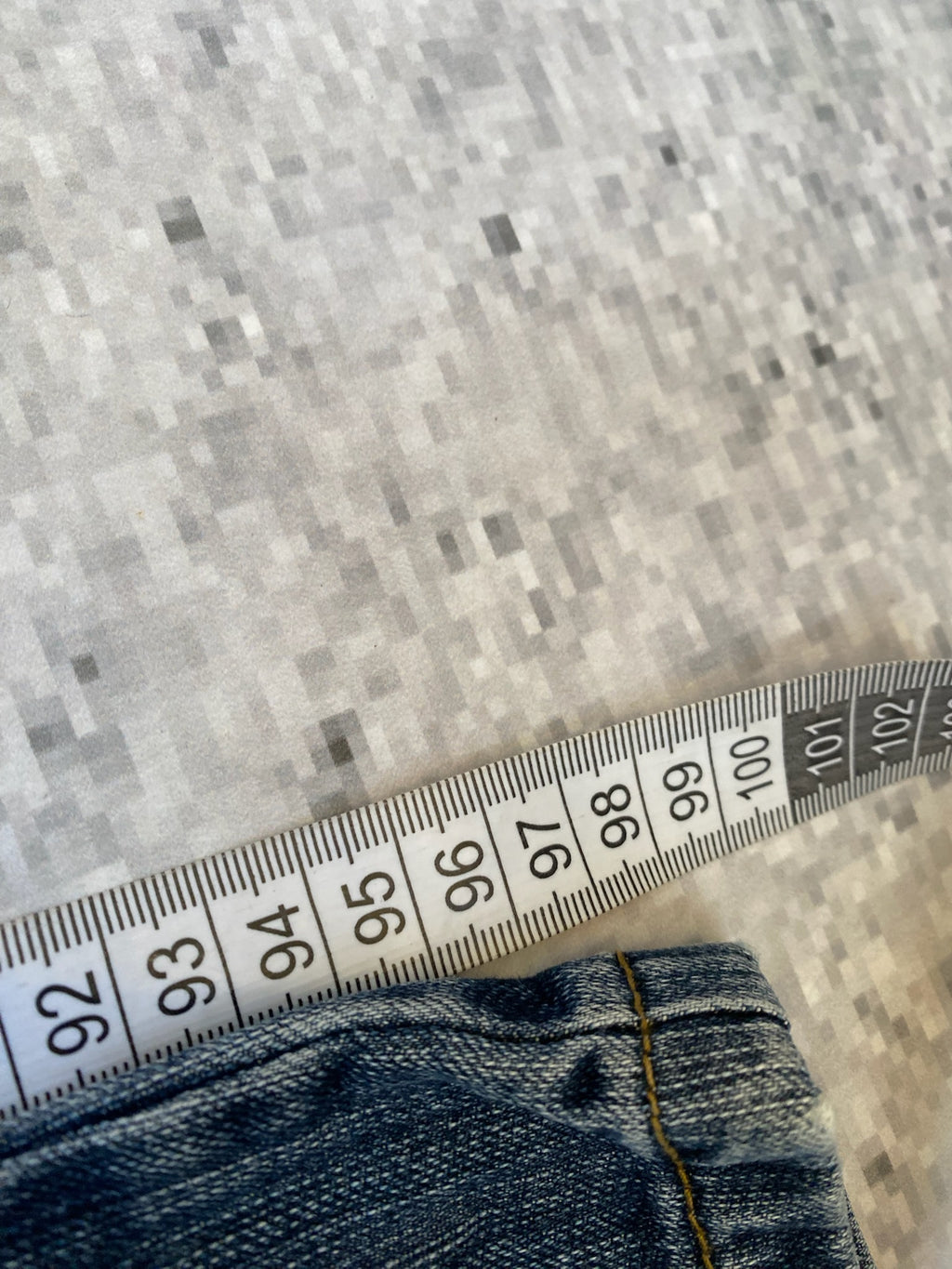 Multiblu low waisted and flared jeans