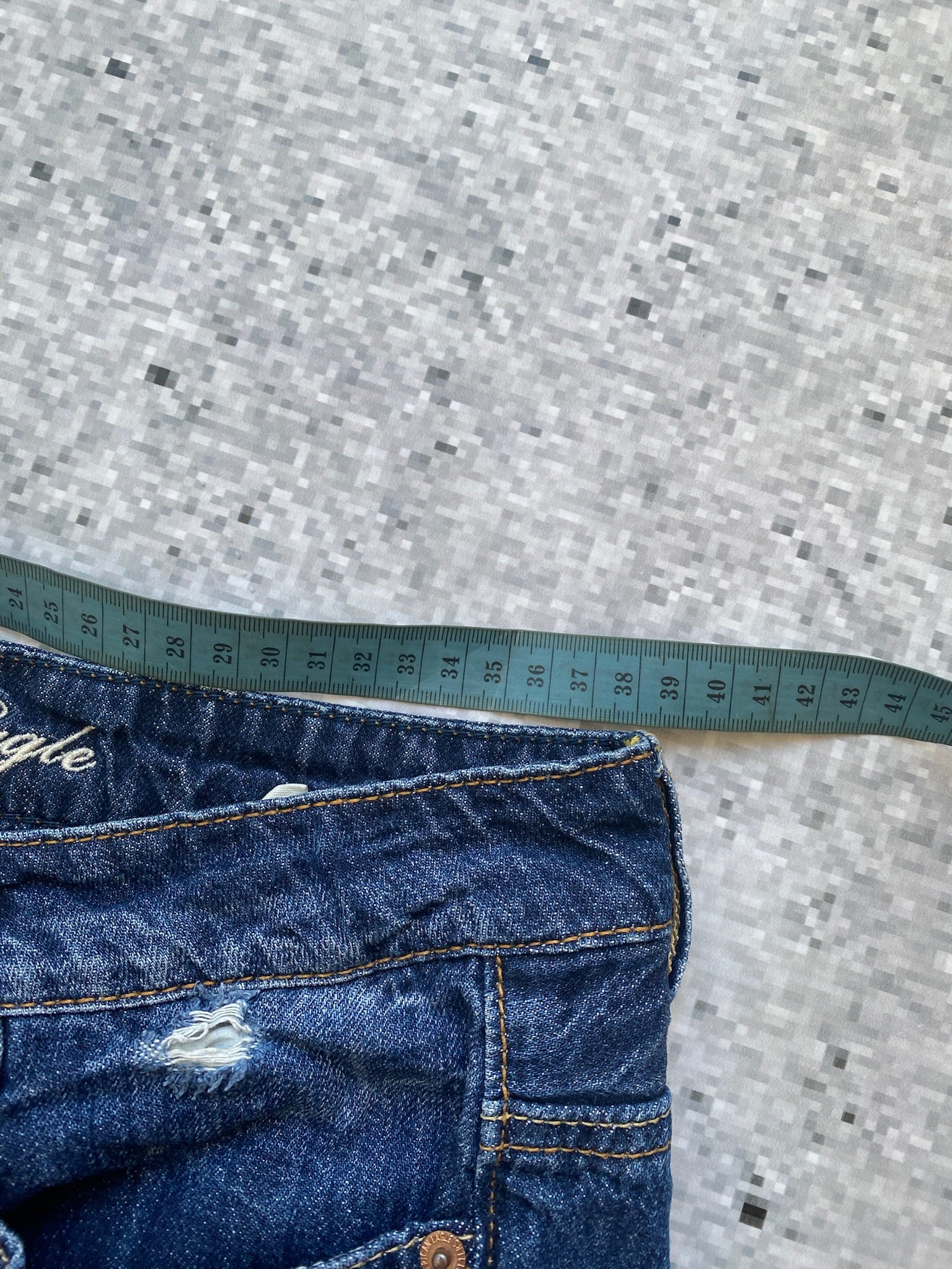 2000s American Eagle folded Shorts