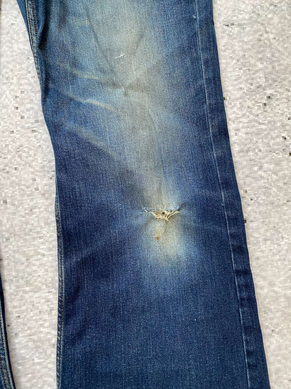 2000s Lee DENVER distressed stretchy bootcut jeans