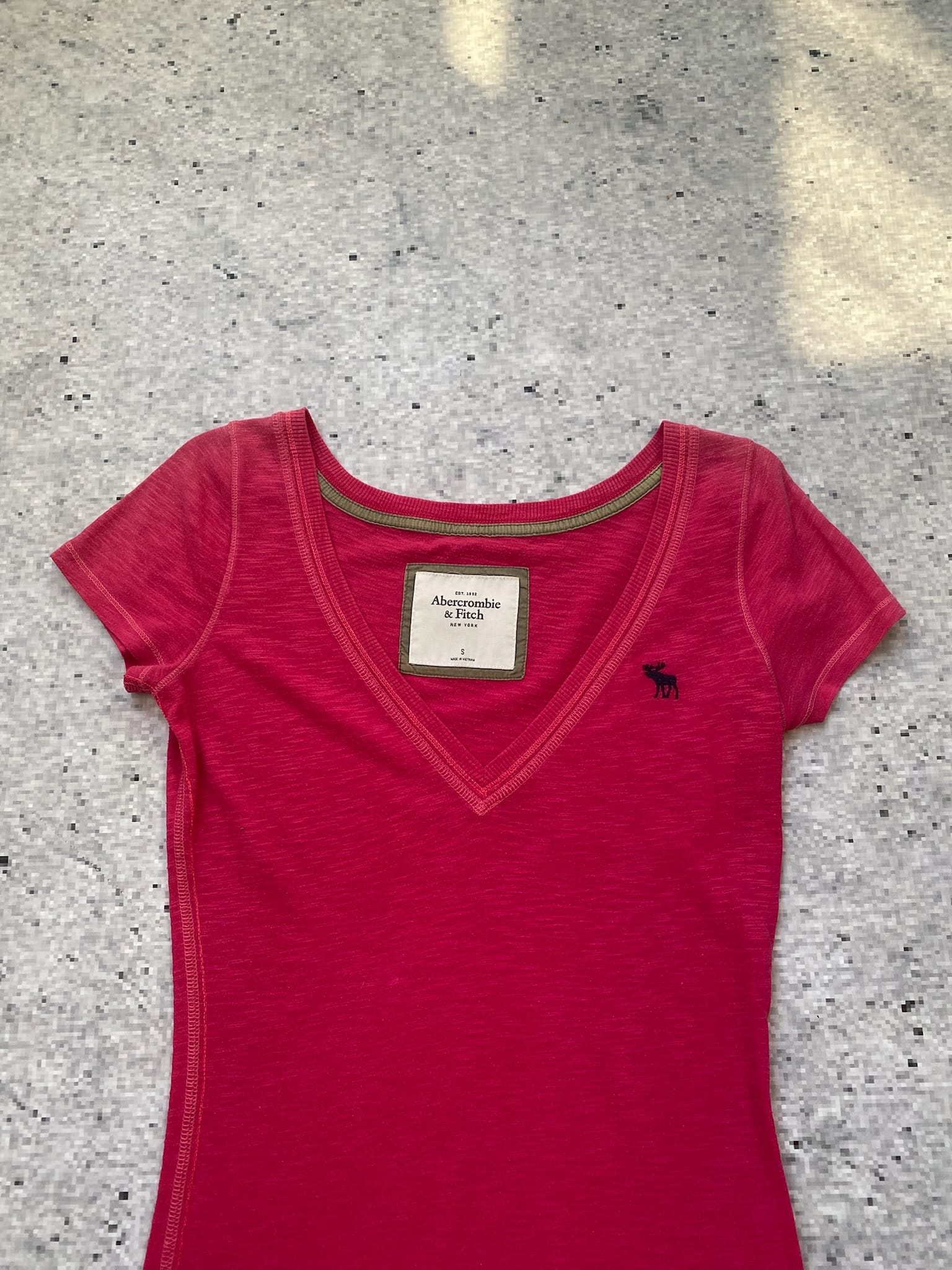 Abercrombie & Fitch V Neck Top