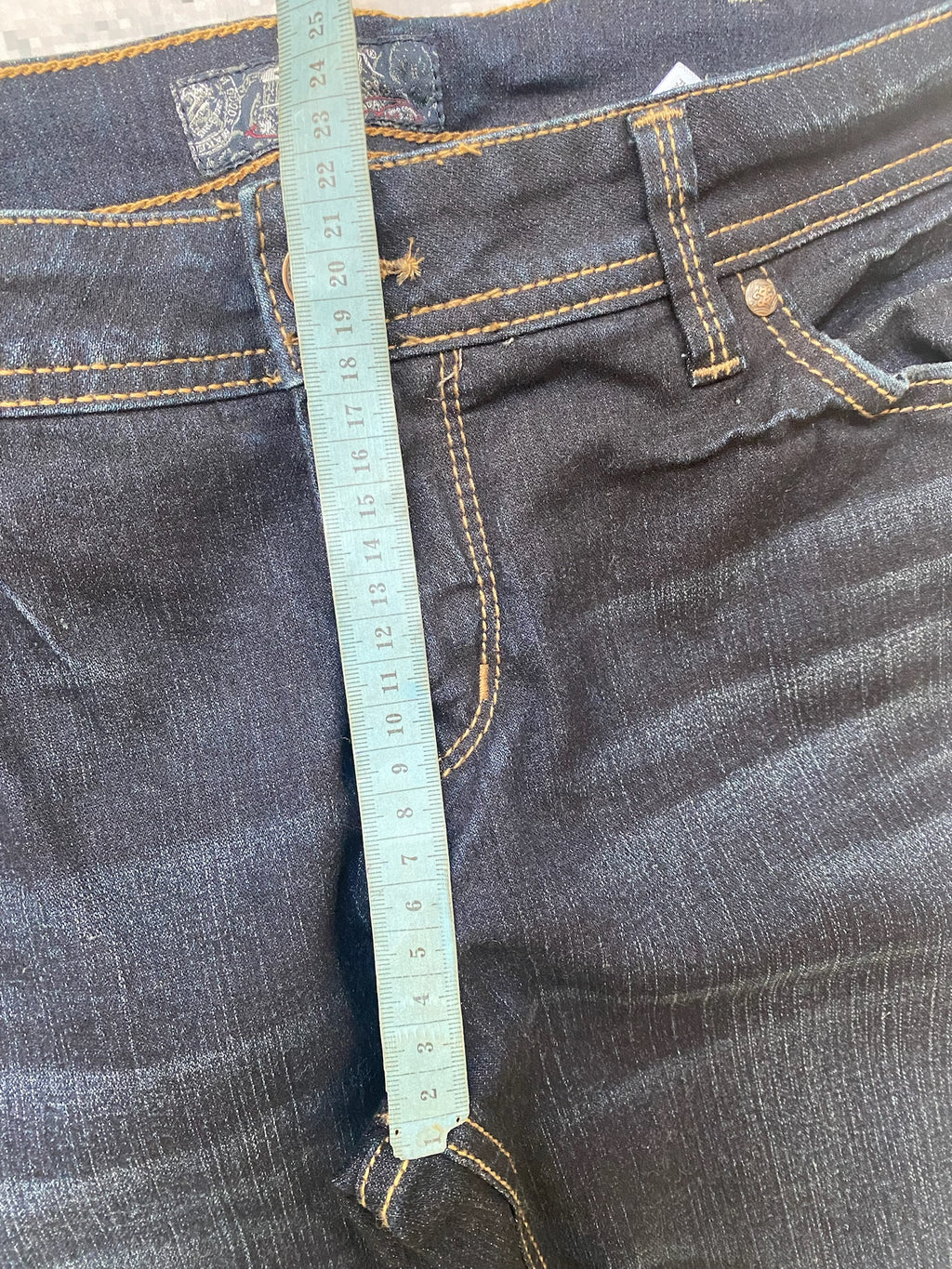 Silver Jeans  Aiko Low Waisted Straight Leg