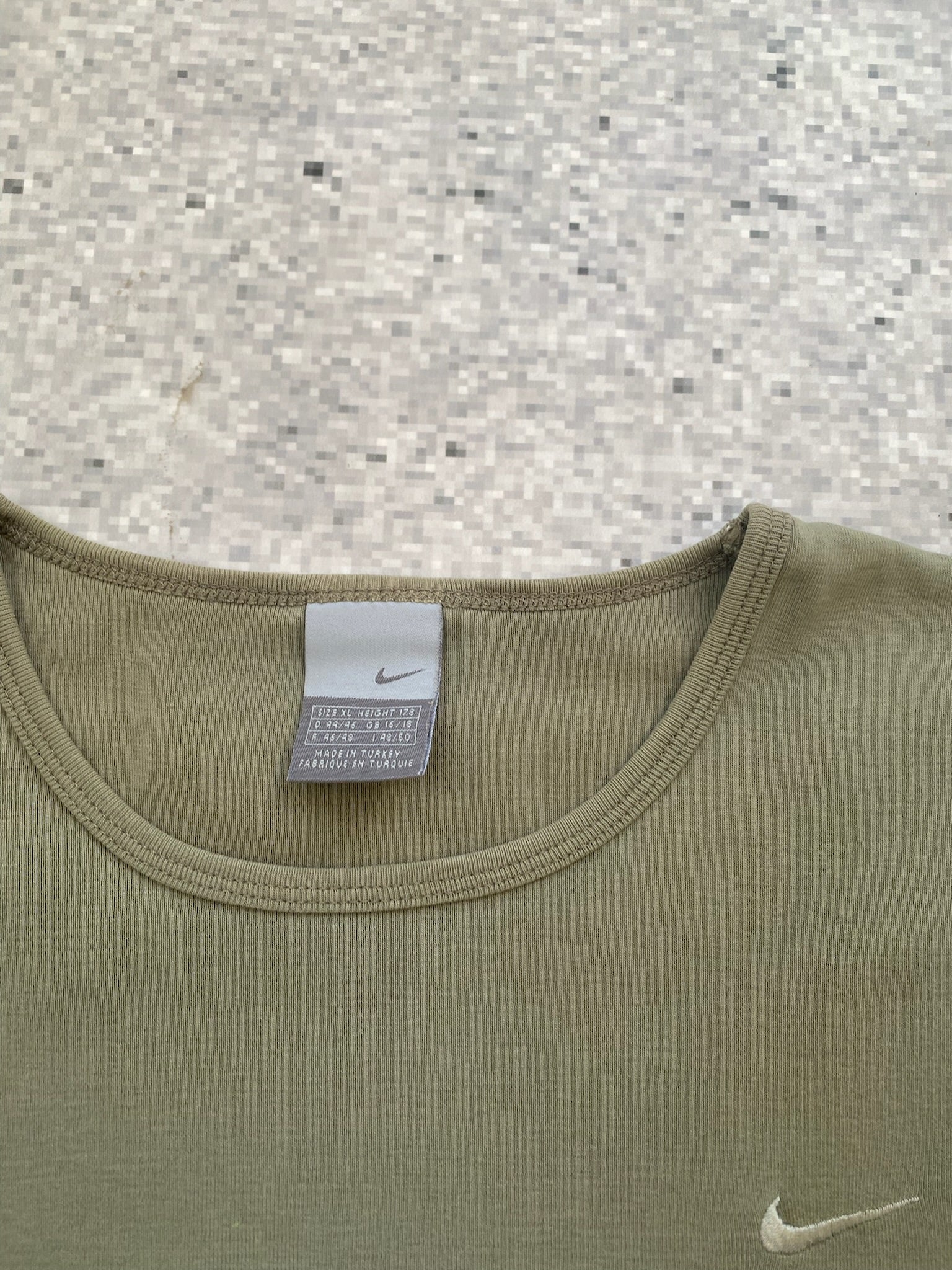 2000s Nike Olive T-Shirt