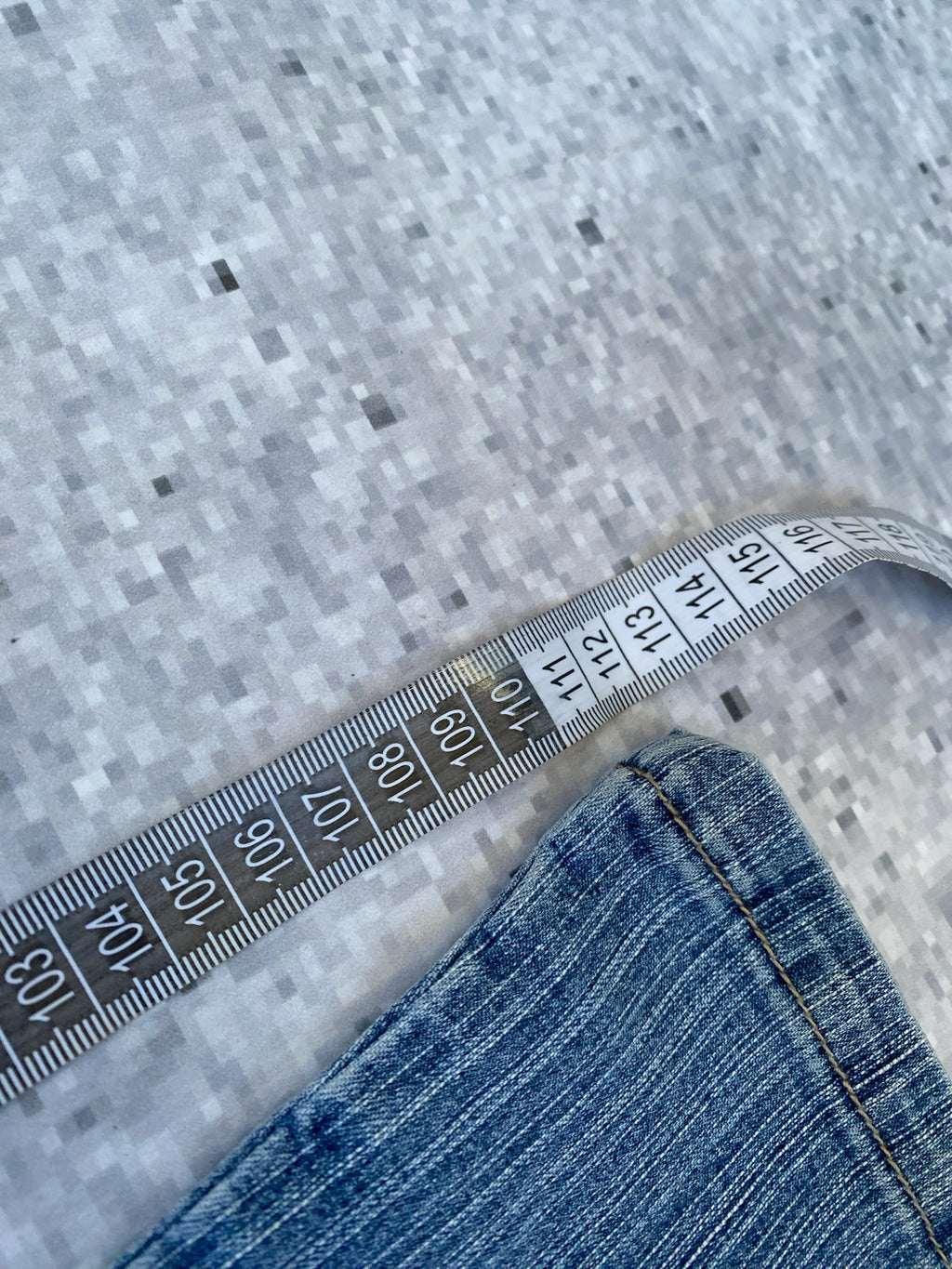 stretchy Low Waisted Flared Jeans