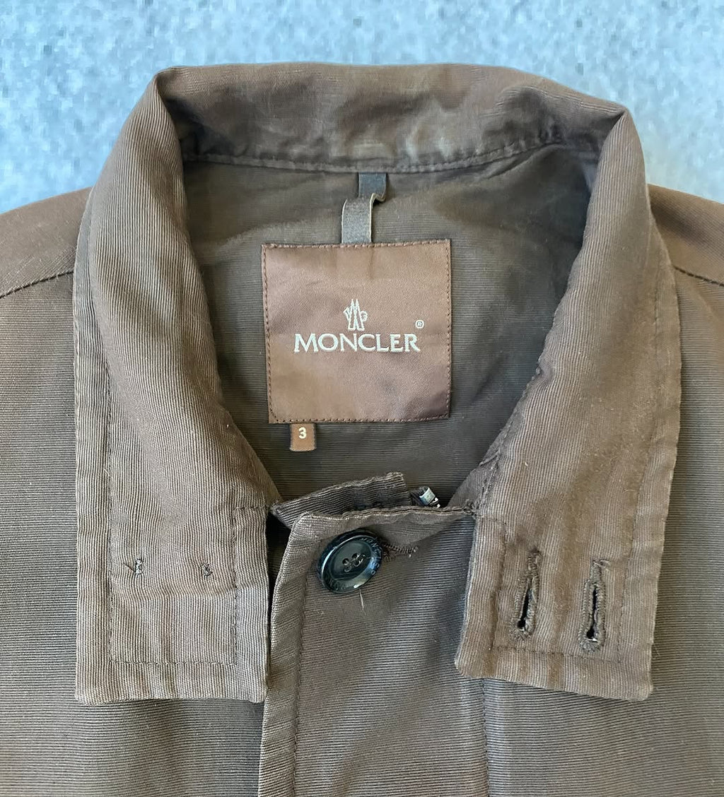 Yes! It’s MONCLER! The perfect y2k vintage Moncler spring ja — image 2