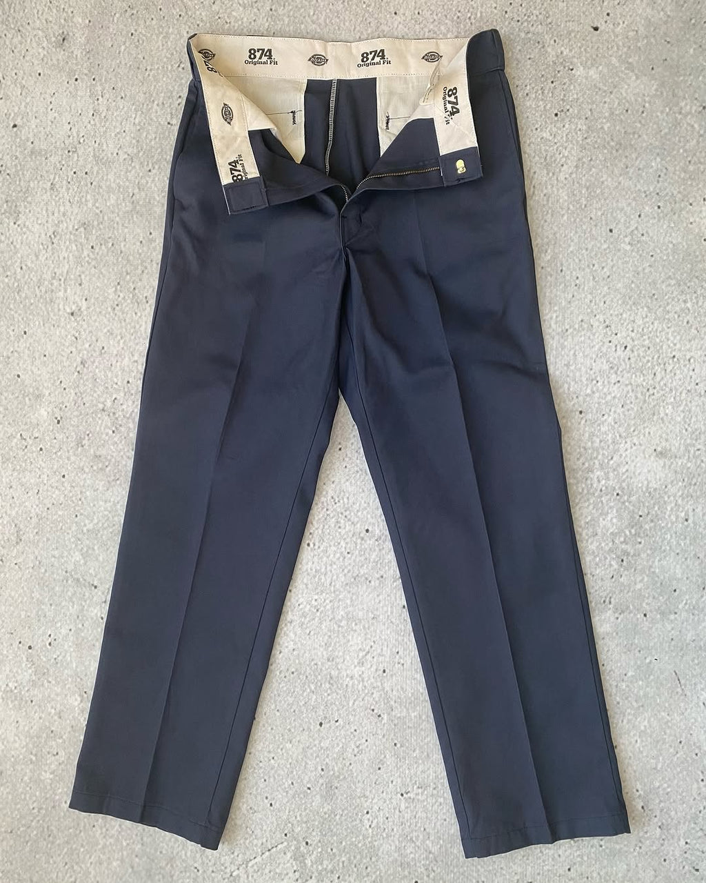 Dickies in Perfect Condition for 20$ only! ⚡️