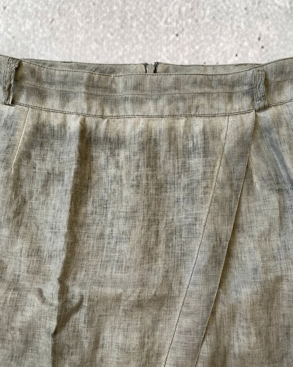 Grungy Distressed Looking Skirt  ⚡️ — image 3