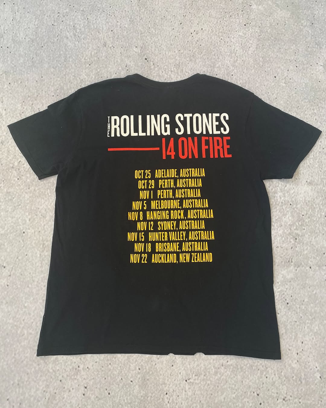 2014 The Rolling Stones Merch Tee  ⚡️ — image 2