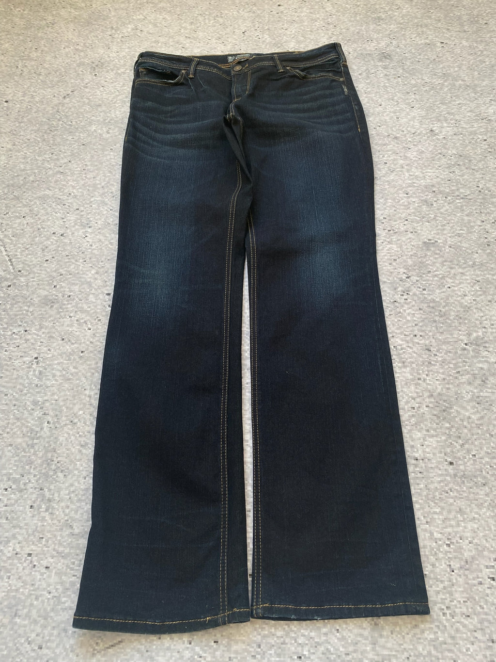 Silver Jeans  Aiko Low Waisted Straight Leg