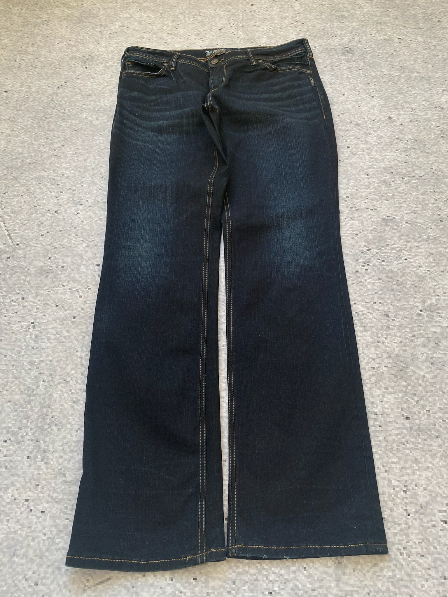 Silver Jeans  Aiko Low Waisted Straight Leg