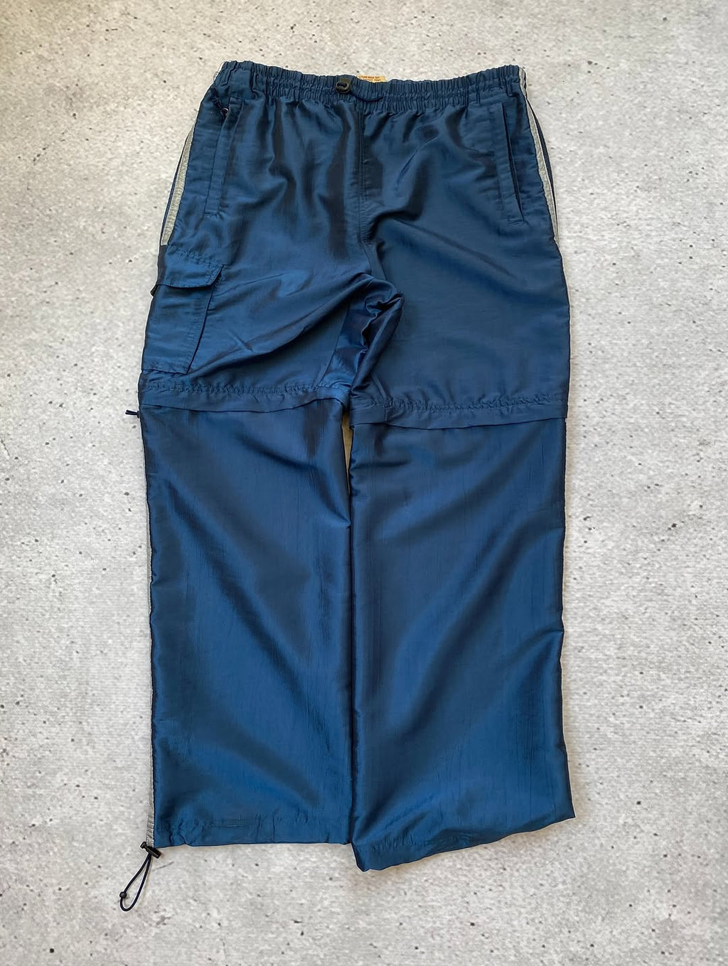 Available Ecko Y2k Transformable Pants/Shorts w/ adjustable
