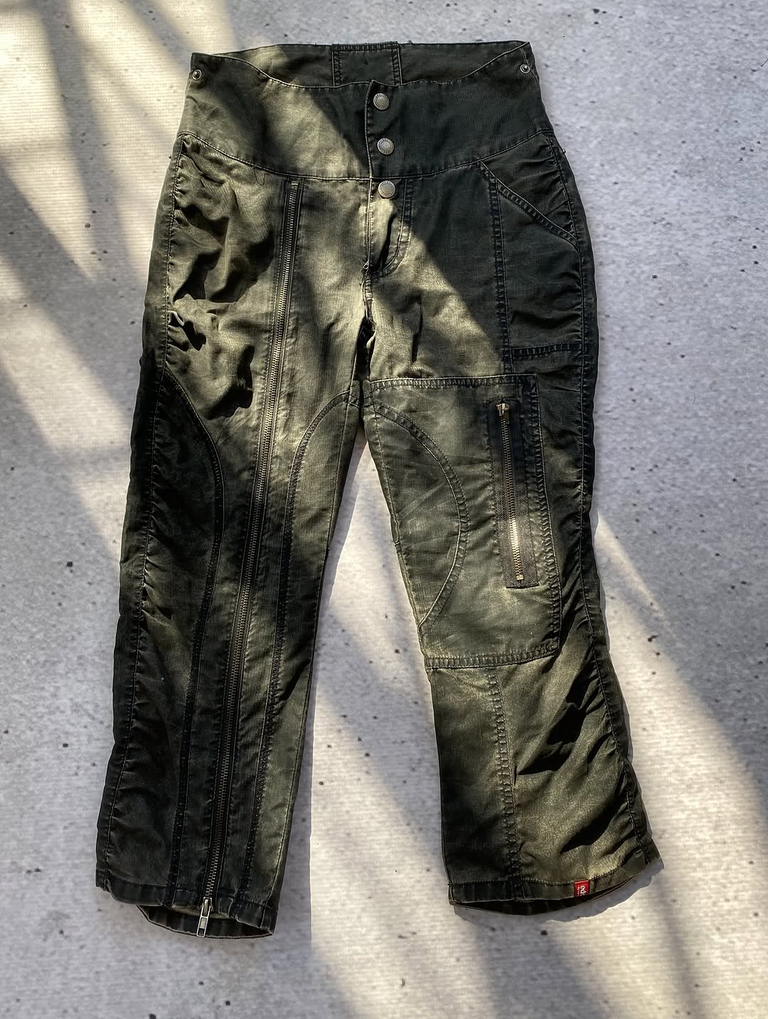 Available Extremely Kunty Grunge Y2k Transformable Capris fo — image 3