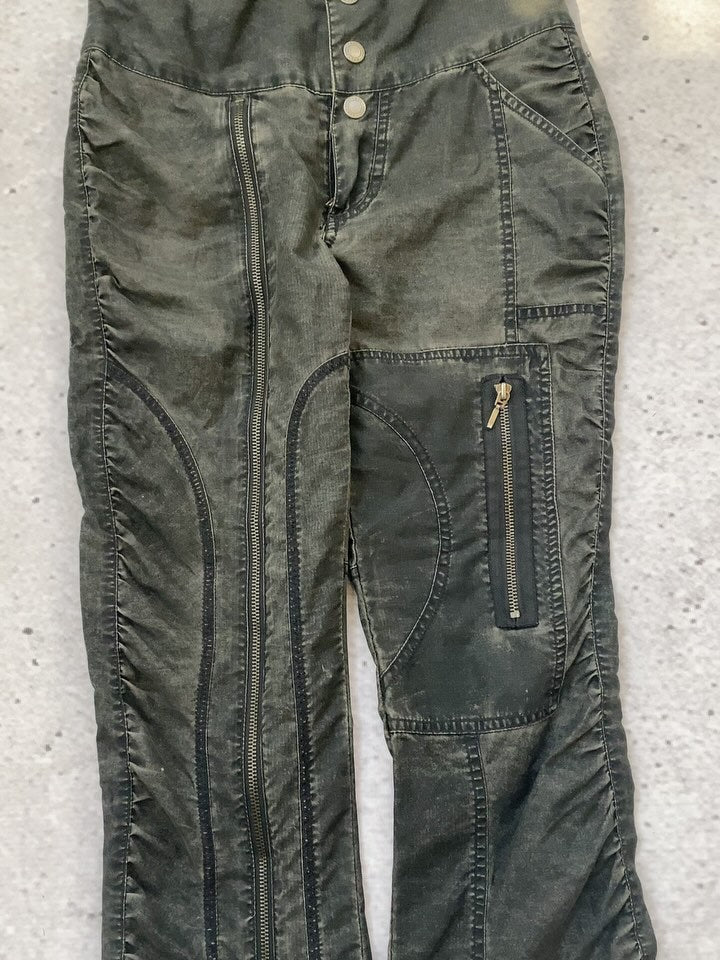 Available Extremely Kunty Grunge Y2k Transformable Capris fo — image 2