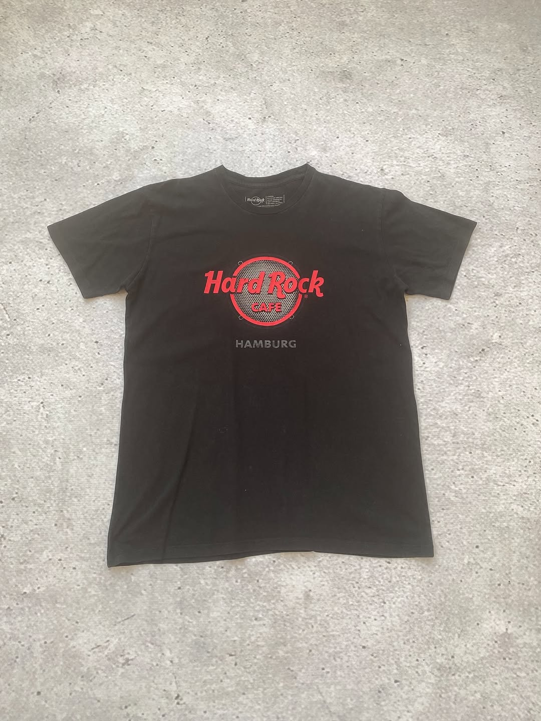 Hard Rock Cafe Tee for 25$ ⚡️