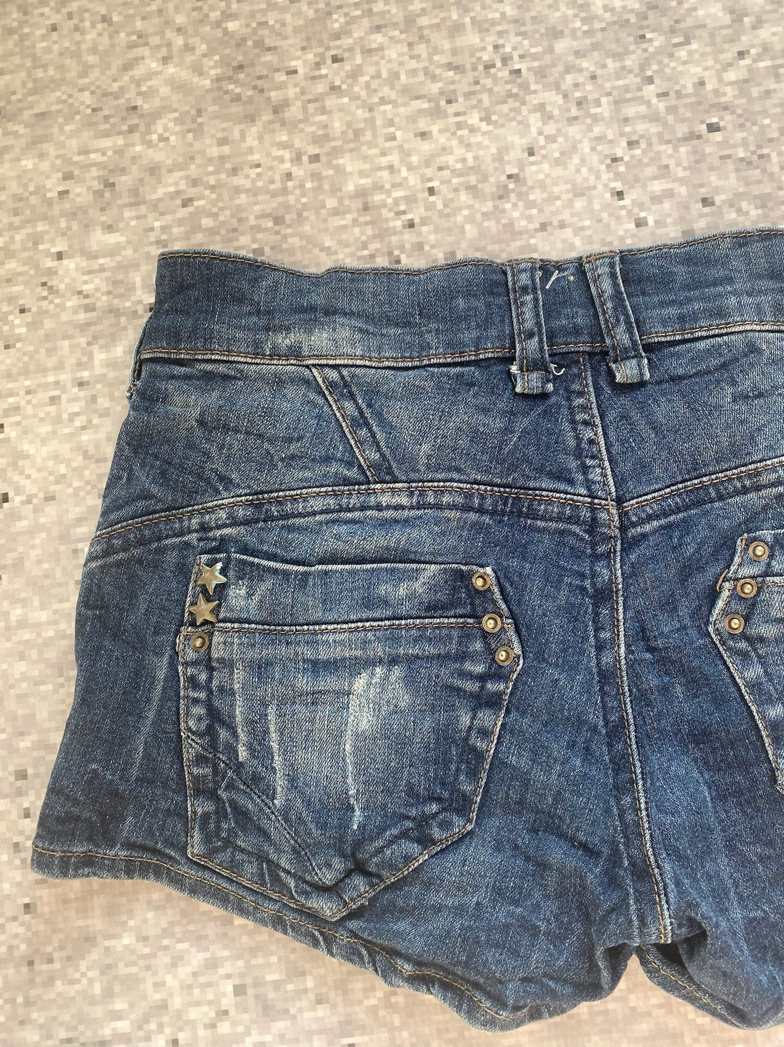 Fishbone grunge microshorts