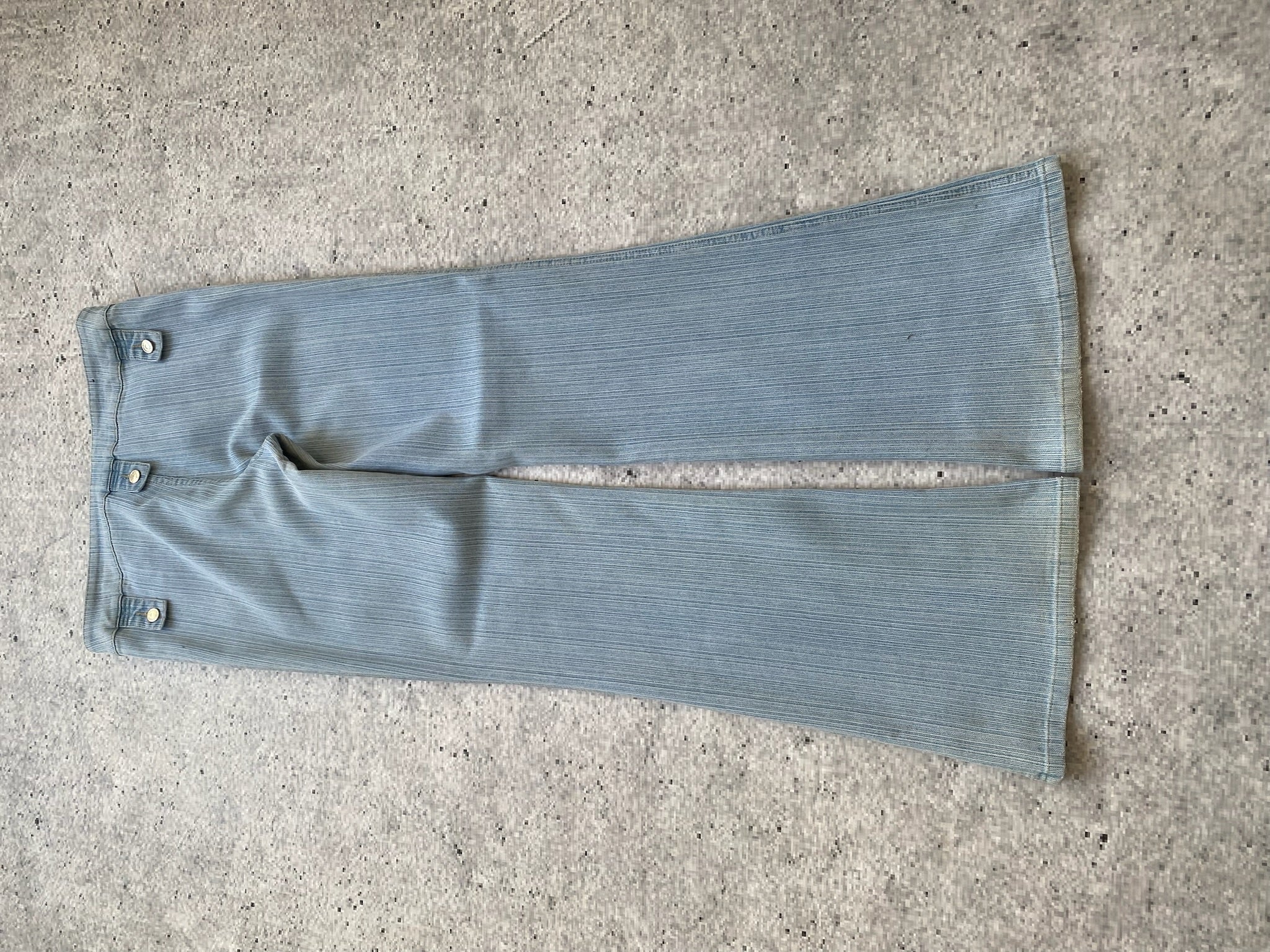 Request Stretchy Flared Lightwash Low Waisted Jeans