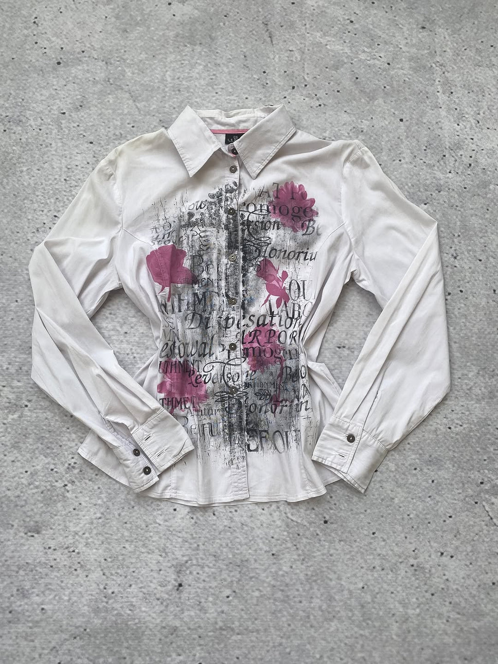 Y2k Button-Up Graphic Shirt for 25$ ⚡️