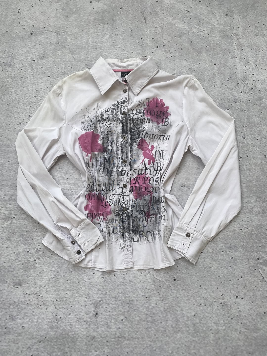 Y2k Button-Up Graphic Shirt for 25$ ⚡️