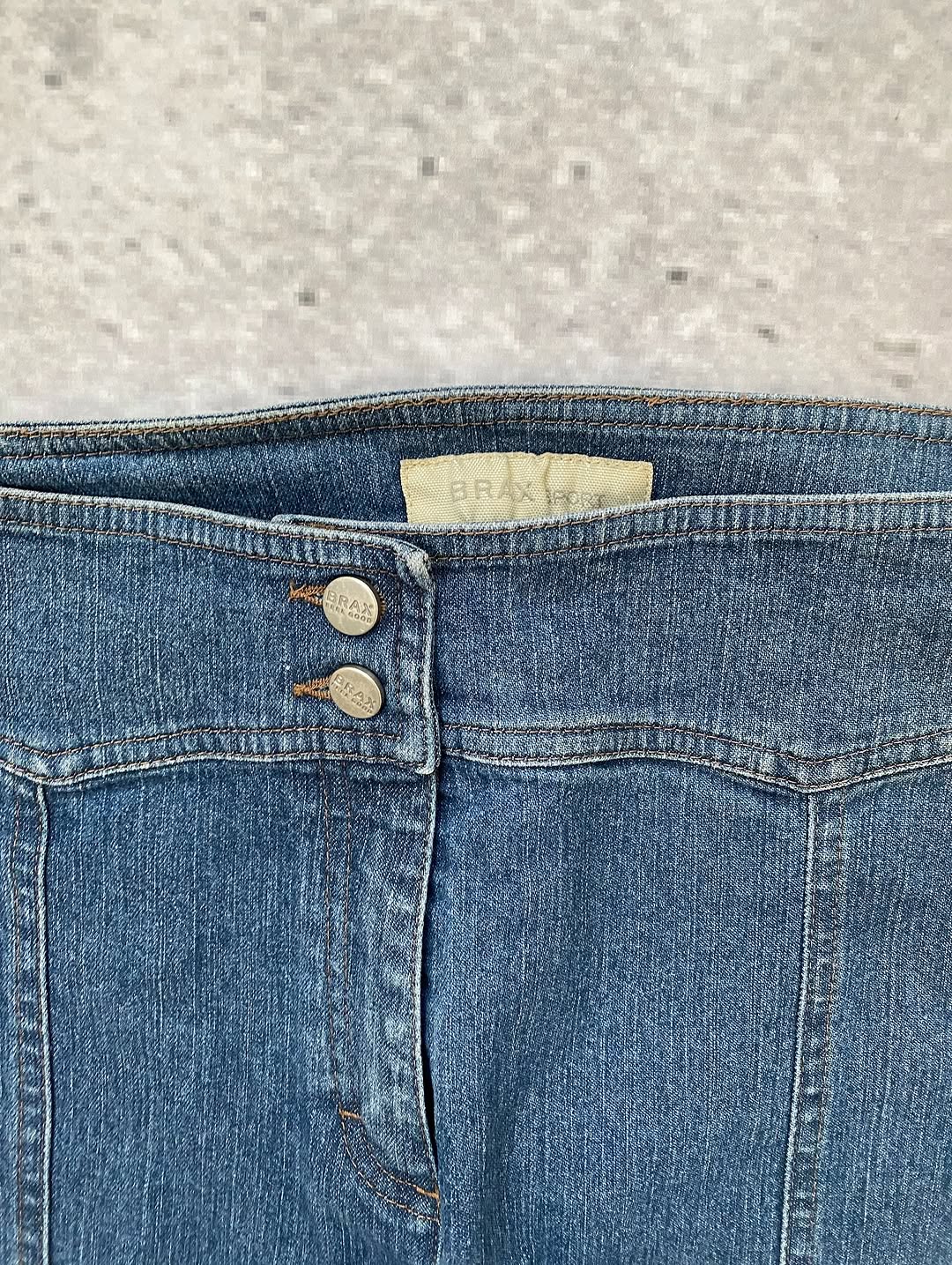 High Waist Y2k Embroidered Jeans For The Girlies With Thin W — image 3