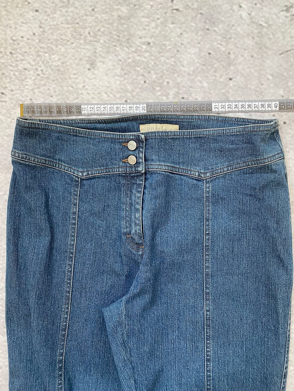 High Waist Y2k Embroidered Jeans For The Girlies With Thin W — image 5
