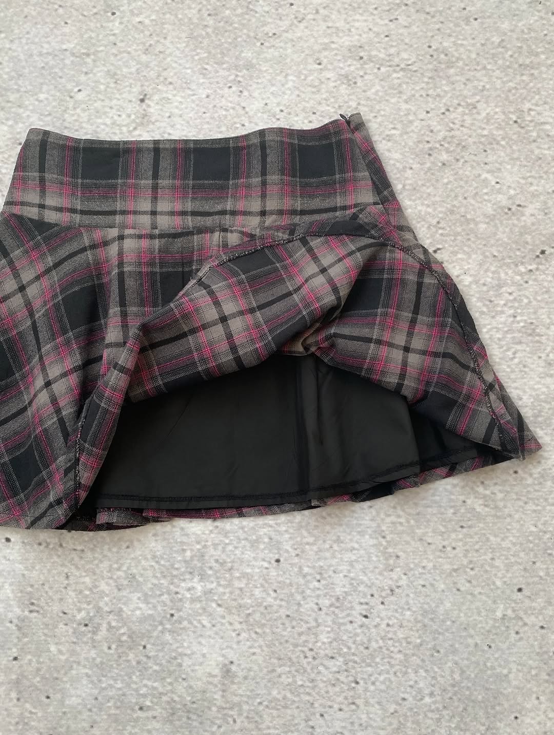 Kunty Office Siren Plaid Skirt  ⚡️ — image 4