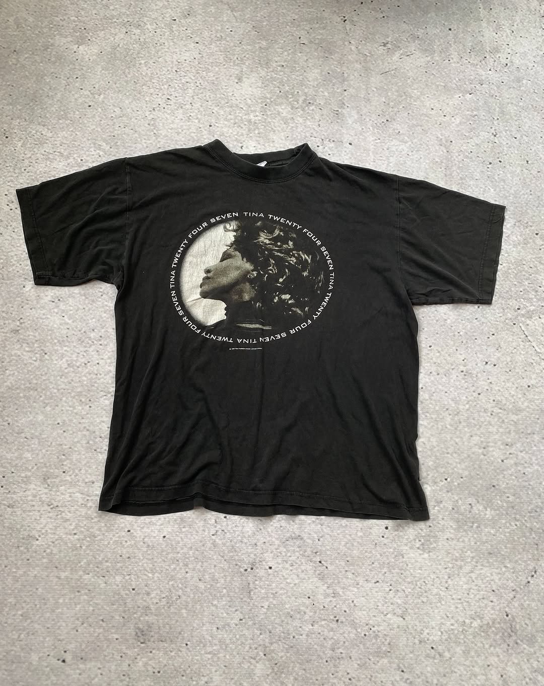 Diesel Vintage Tina Turner 2000’s Tour Tee for 30$ ⚡️ A COLL