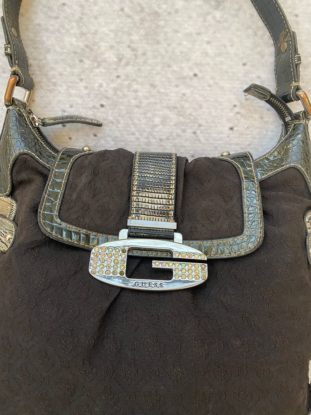 GUESS Insane Y2k Bag  ⚡️ — image 6