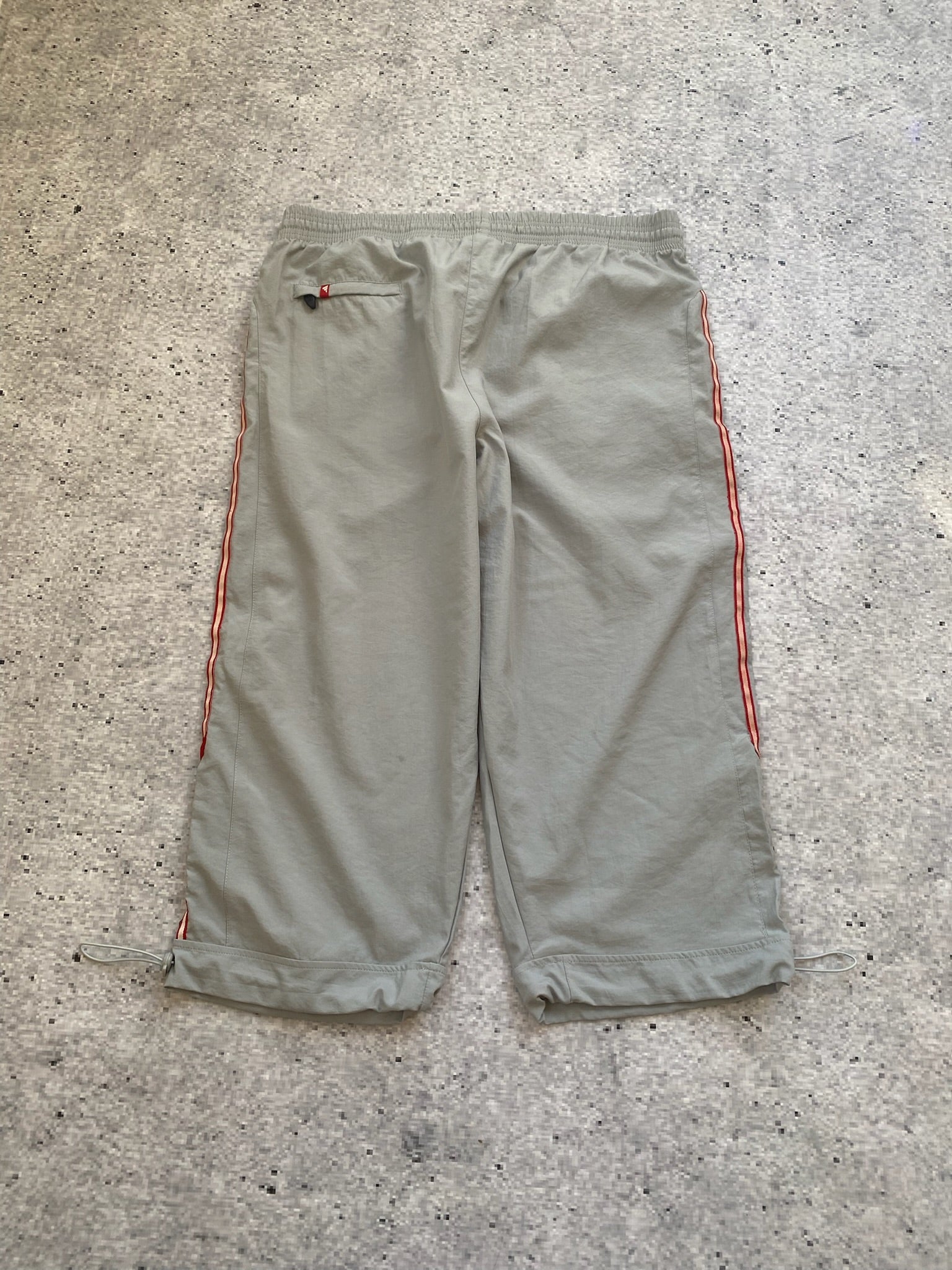 2000s Adidas Gray Capri/Long Shorts