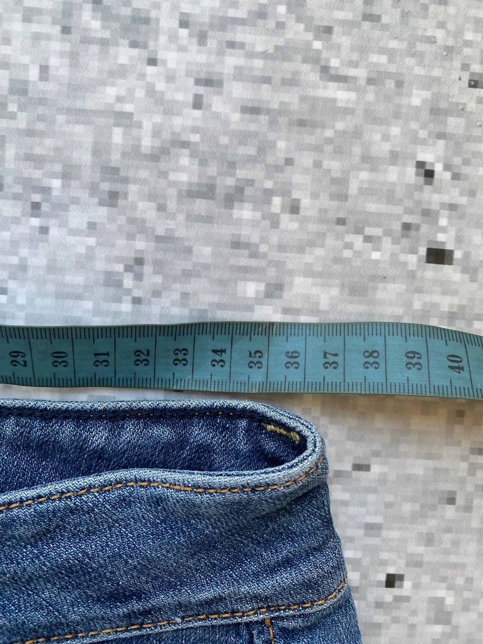 stretchy American Eagle lowrise microshorts