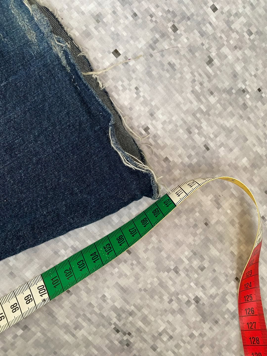 Bell bottom fishbone jeans — image 10