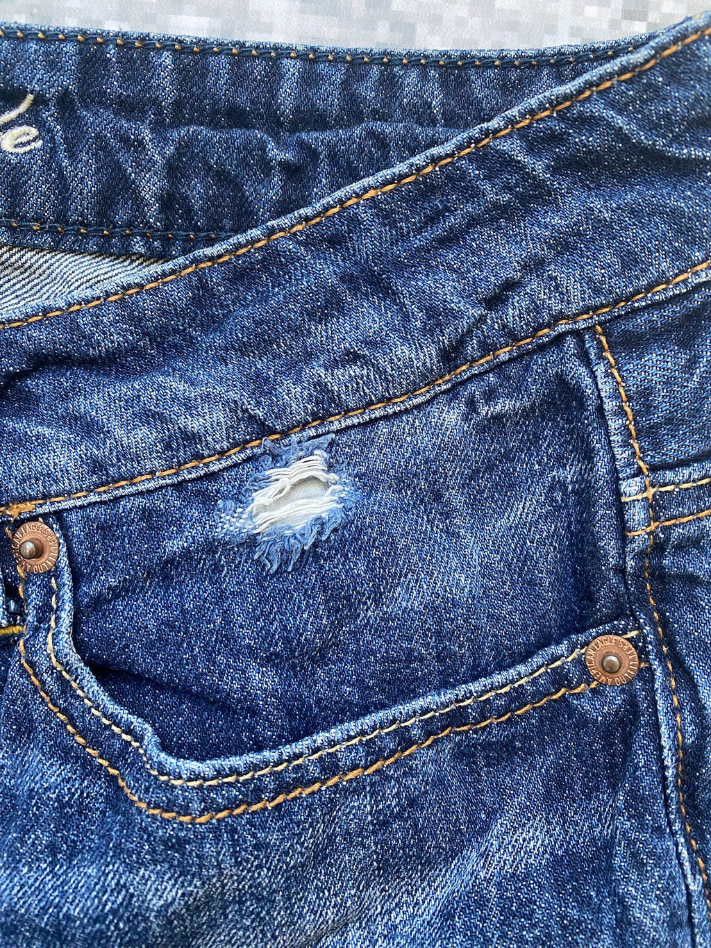 2000s American Eagle folded Shorts