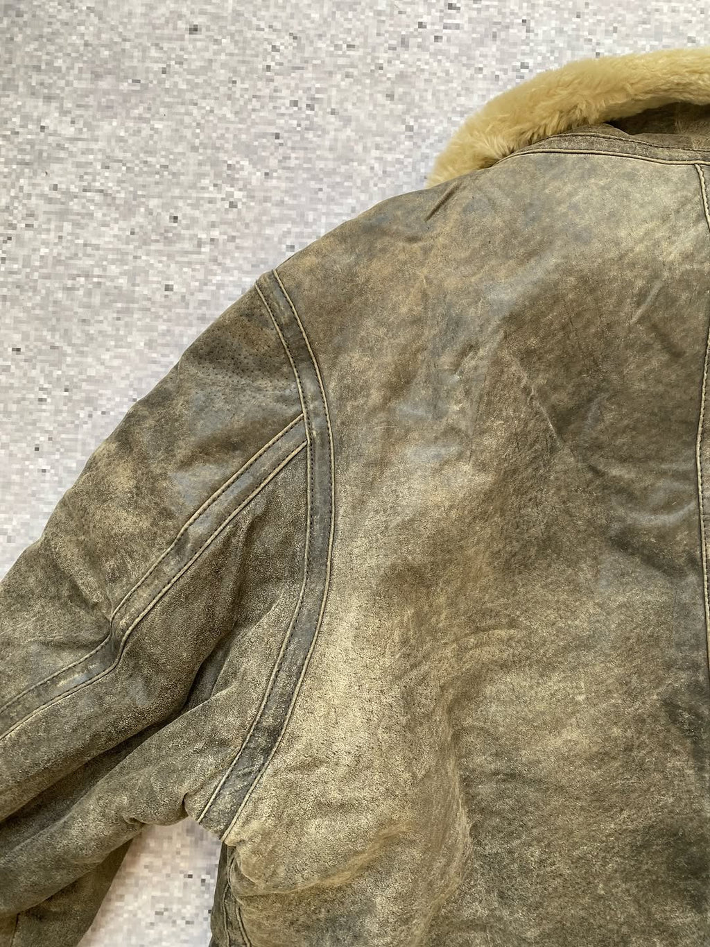 Resident Evil 4 Leon Kennedy Inspired Fur-Lined Jacket for 4 — image 12