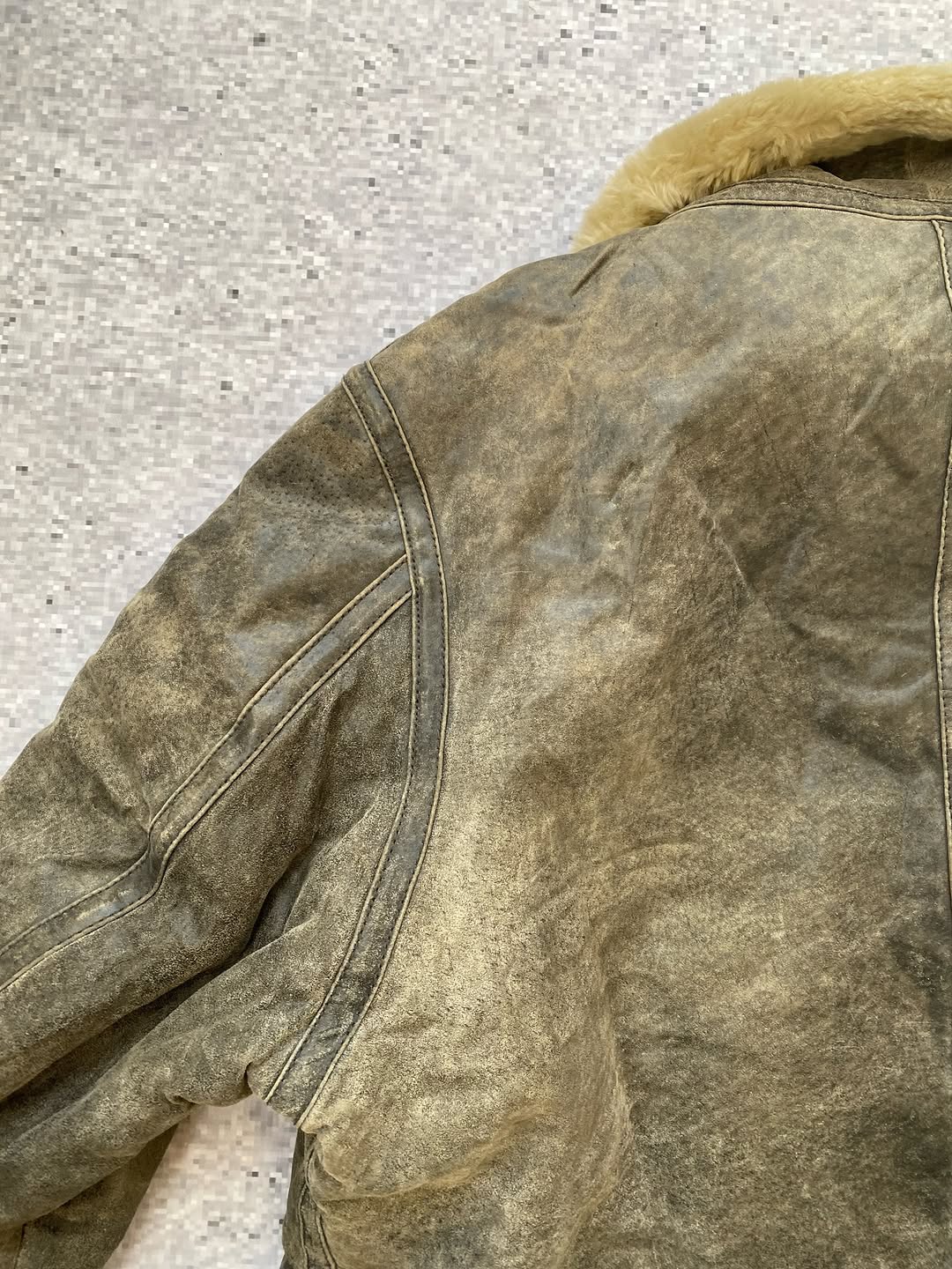 Resident Evil 4 Leon Kennedy Inspired Fur-Lined Jacket for 4 — image 12