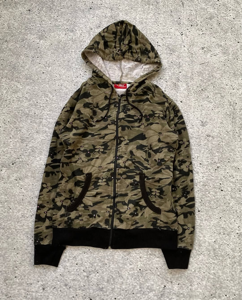 Y2k Camo Floral Cotton Zip-Up Hoodie for 27$ ⚡️