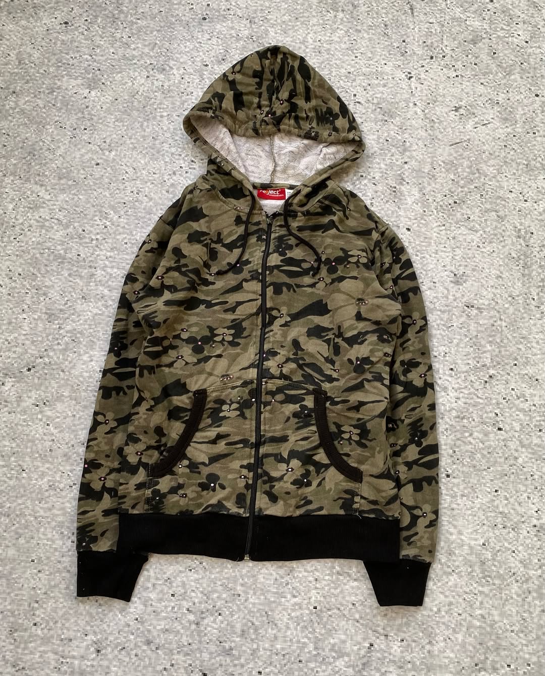 Y2k Camo Floral Cotton Zip-Up Hoodie for 27$ ⚡️