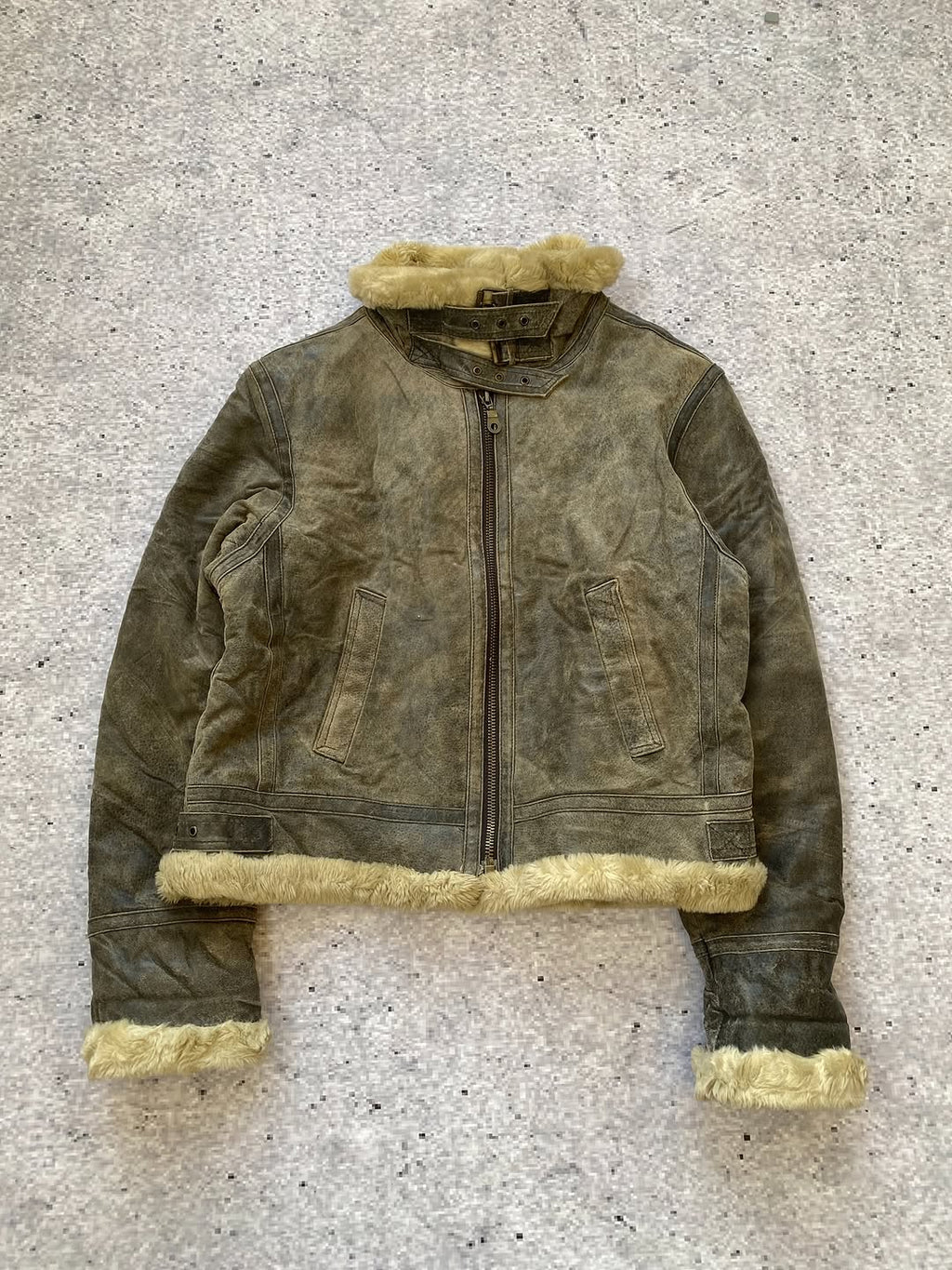 Resident Evil 4 Leon Kennedy Inspired Fur-Lined Jacket for 4 — image 2