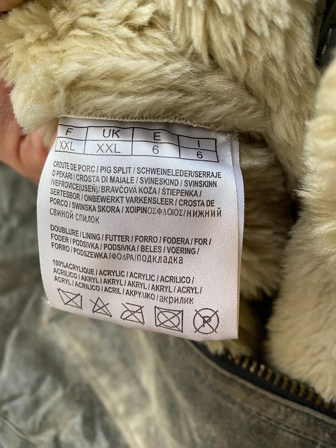 Resident Evil 4 Leon Kennedy Inspired Fur-Lined Jacket for 4 — image 10