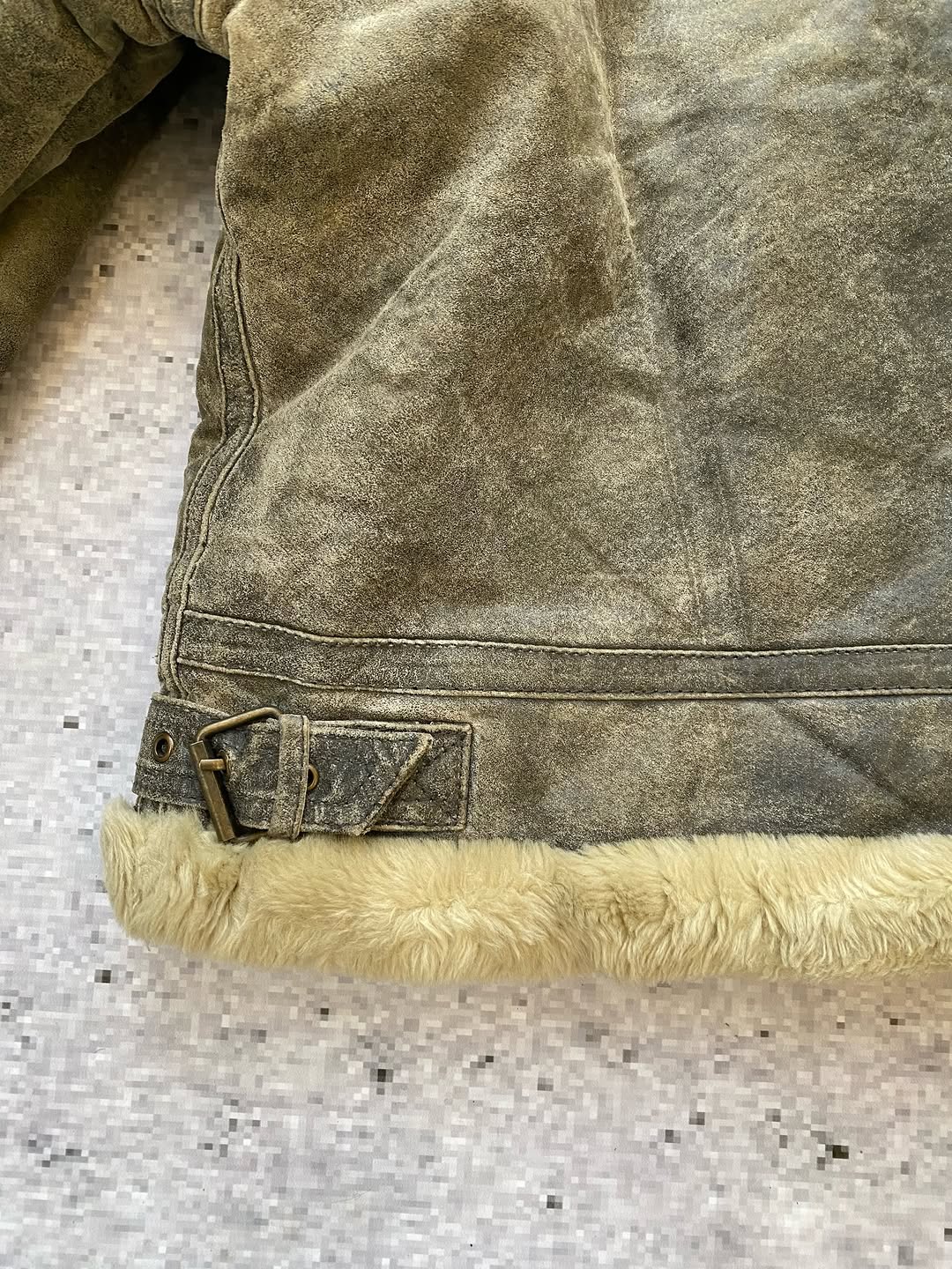 Resident Evil 4 Leon Kennedy Inspired Fur-Lined Jacket for 4 — image 11