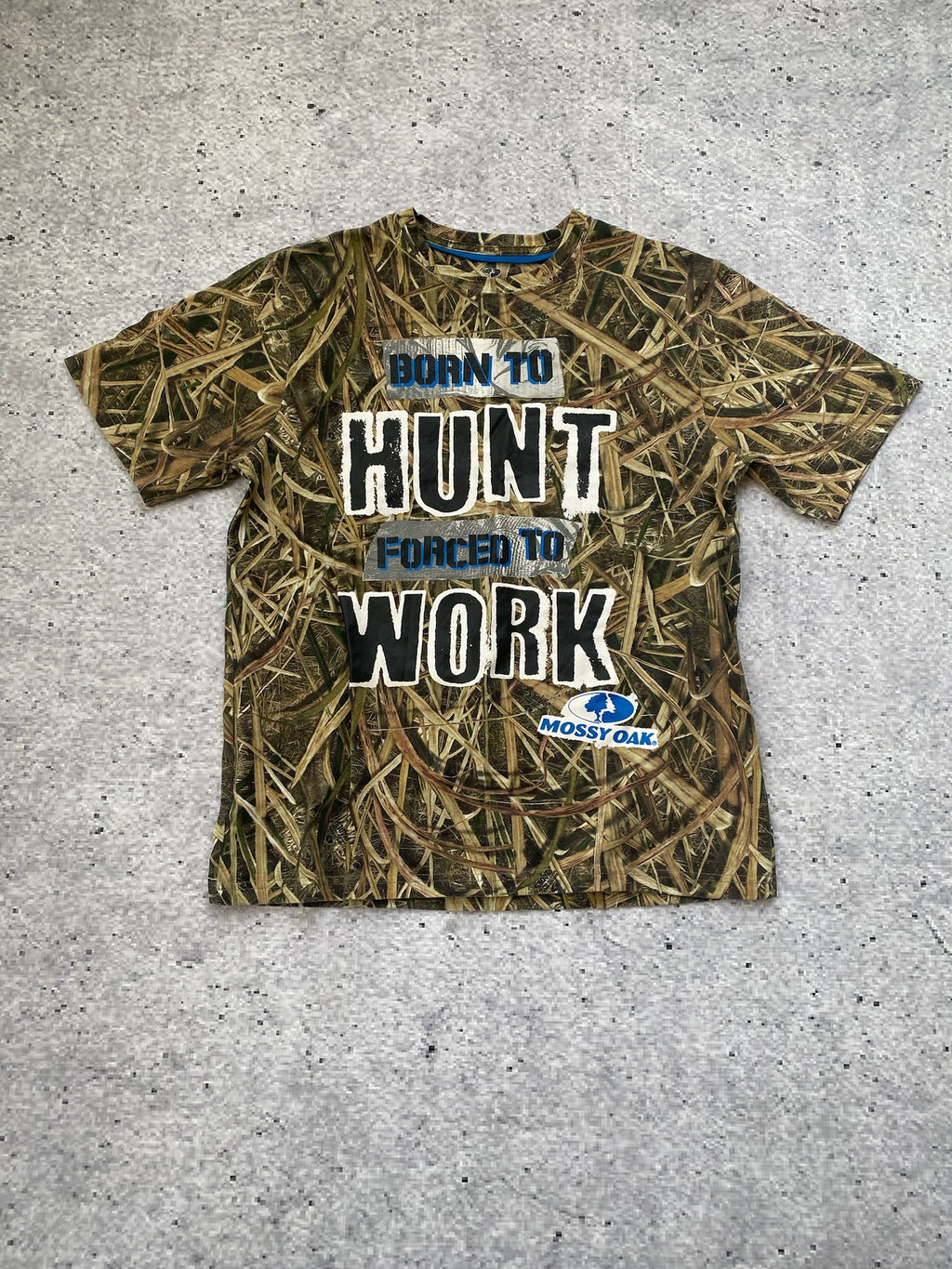 Mossy Oak "Born to Hunt" Camo shirt