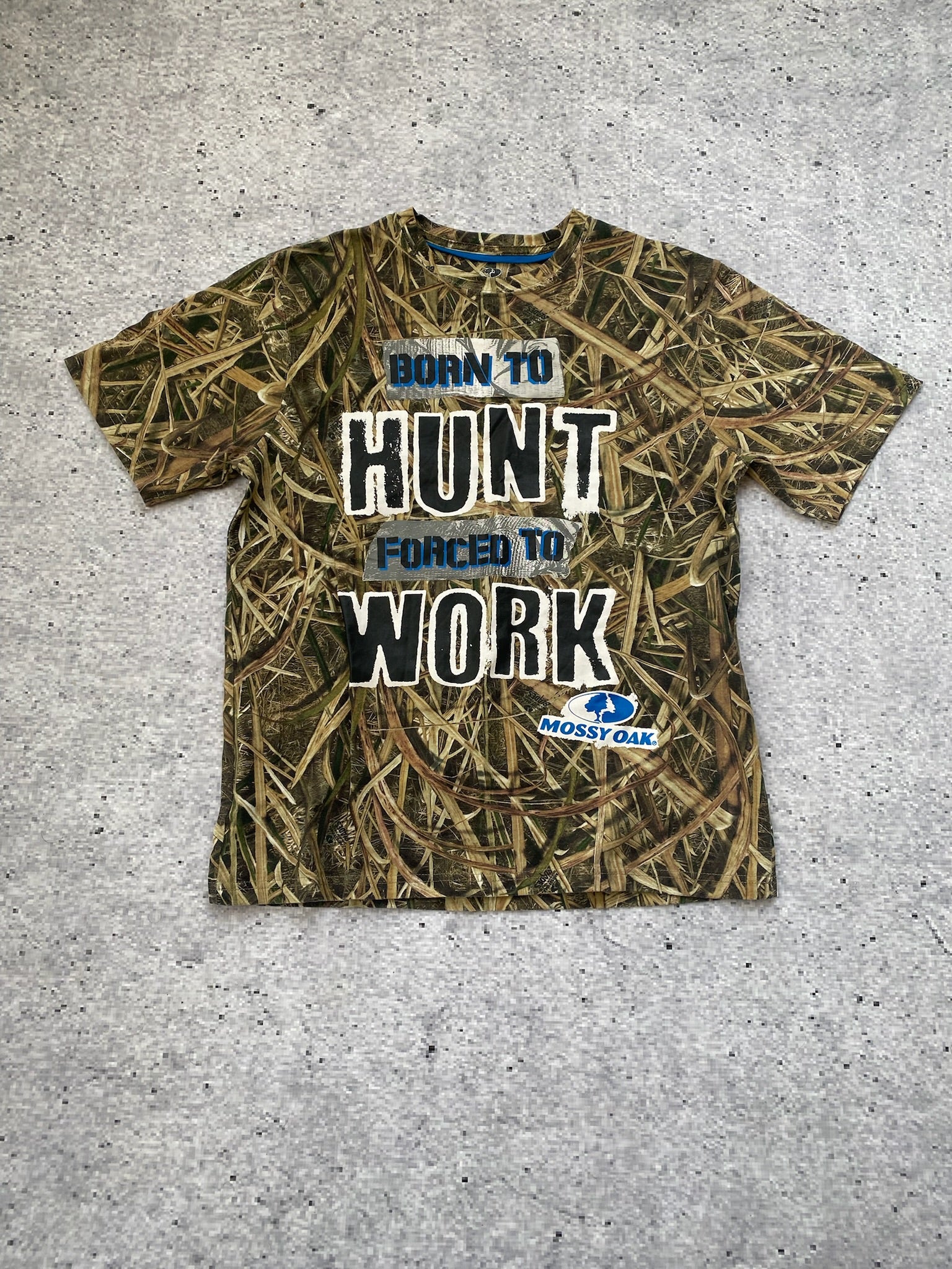 Mossy Oak "Born to Hunt" Camo shirt