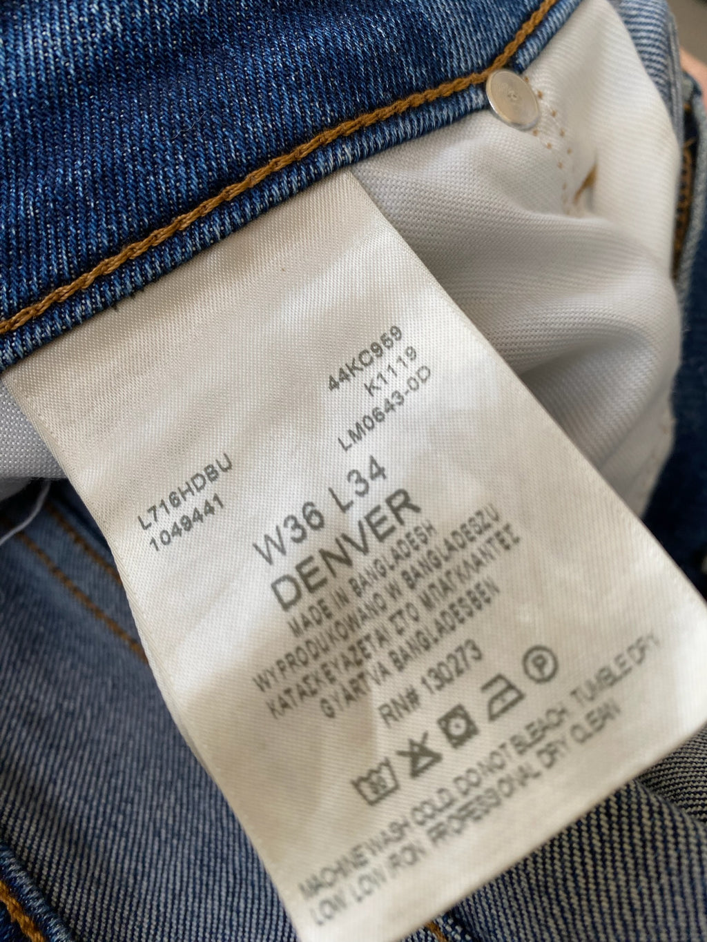 2000s Lee DENVER distressed stretchy bootcut jeans