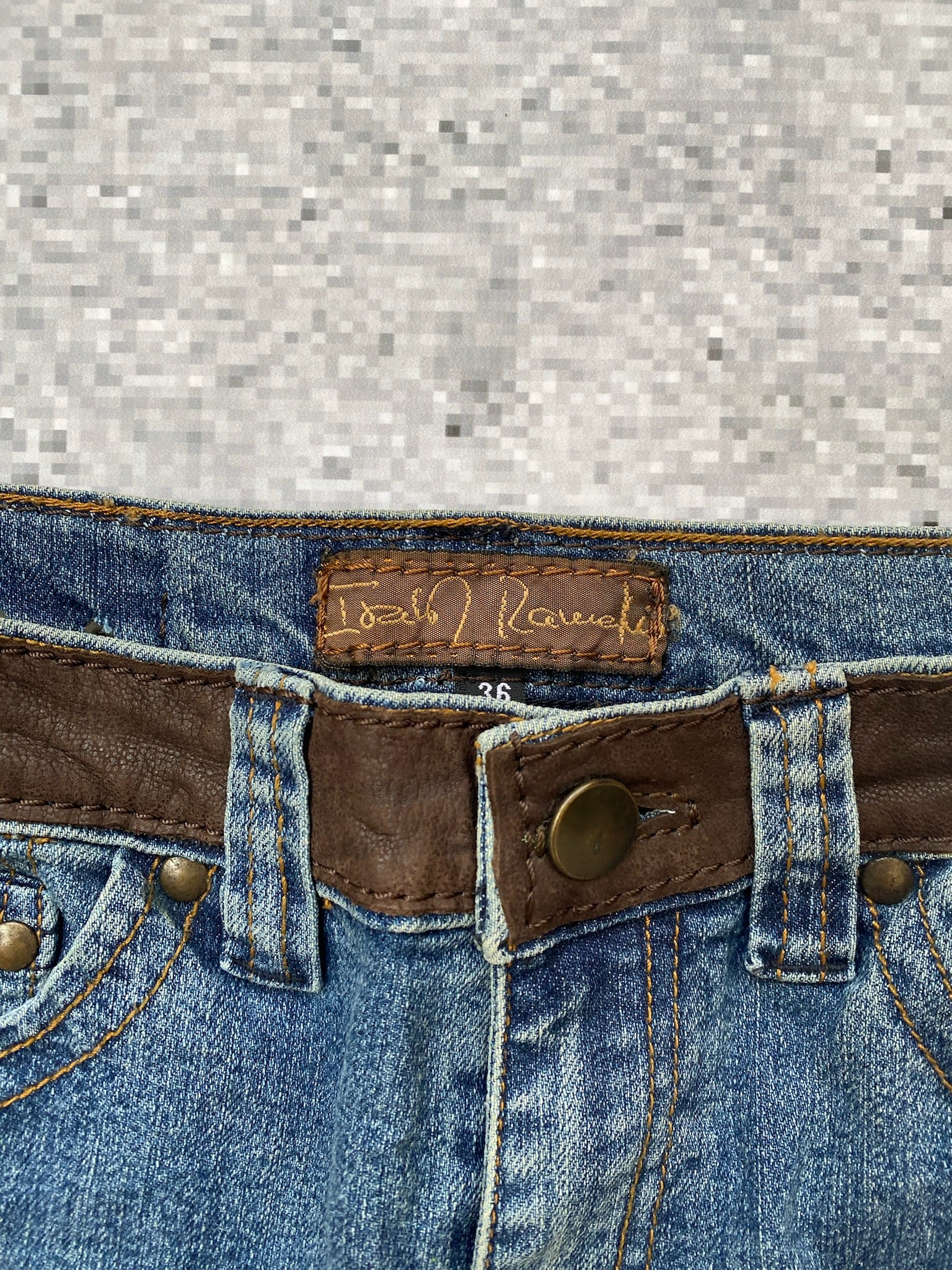 "Made in Portgual" Cowboy Low Waisted Flared Jeans