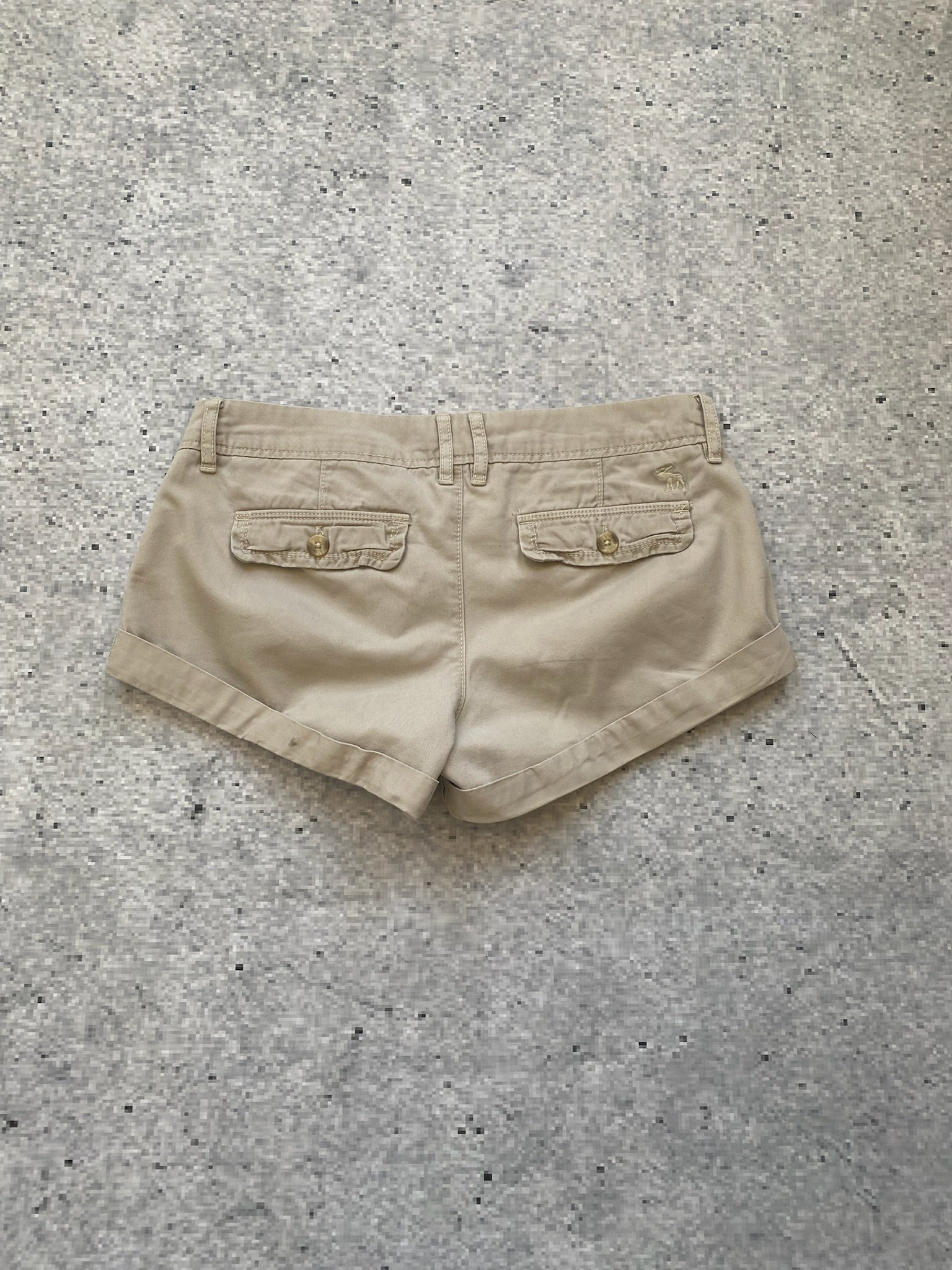 A&F Low Waisted Beige shorts