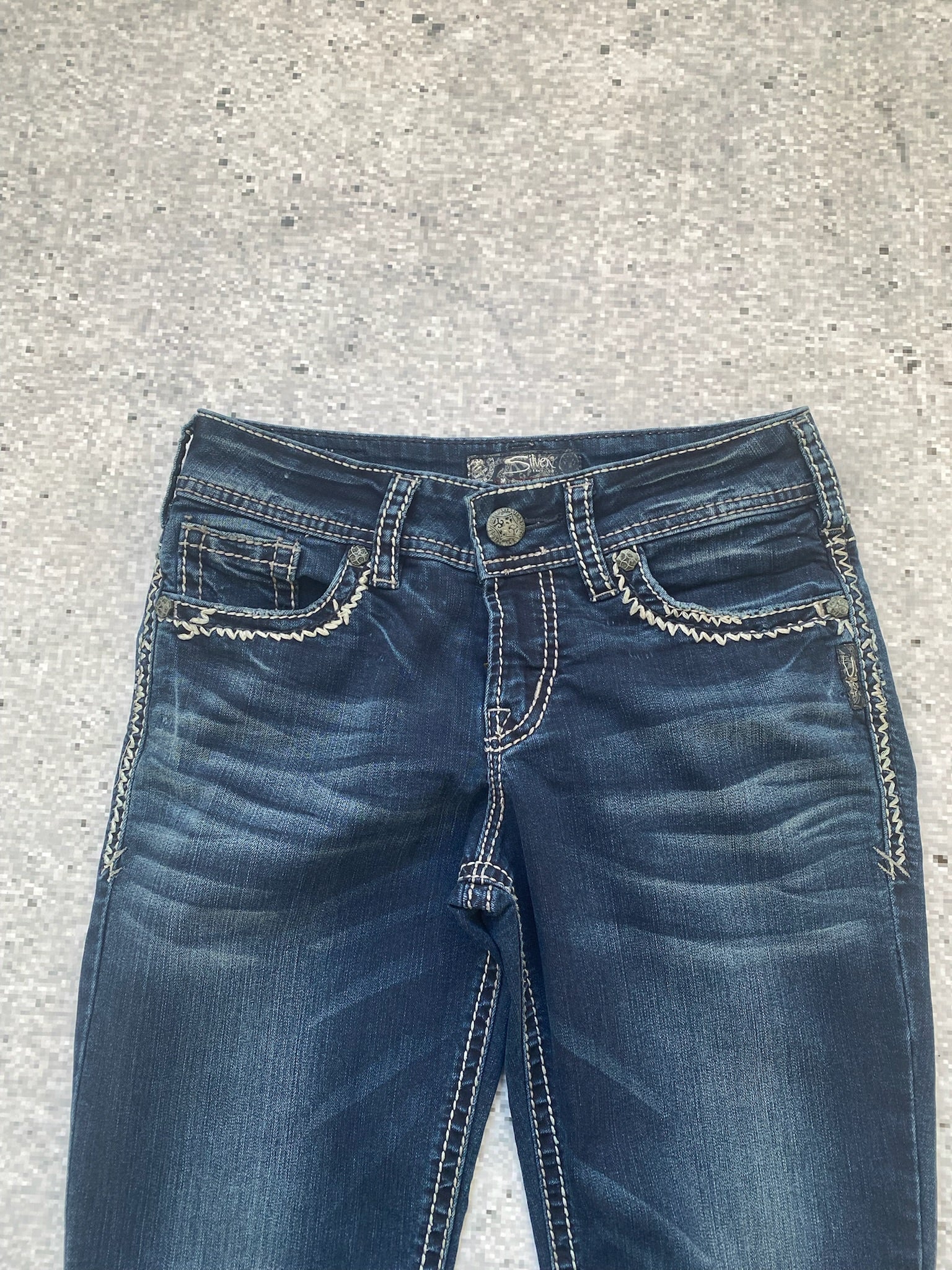 2000s Low Rise Bootcut Suki Silver Woman Jeans