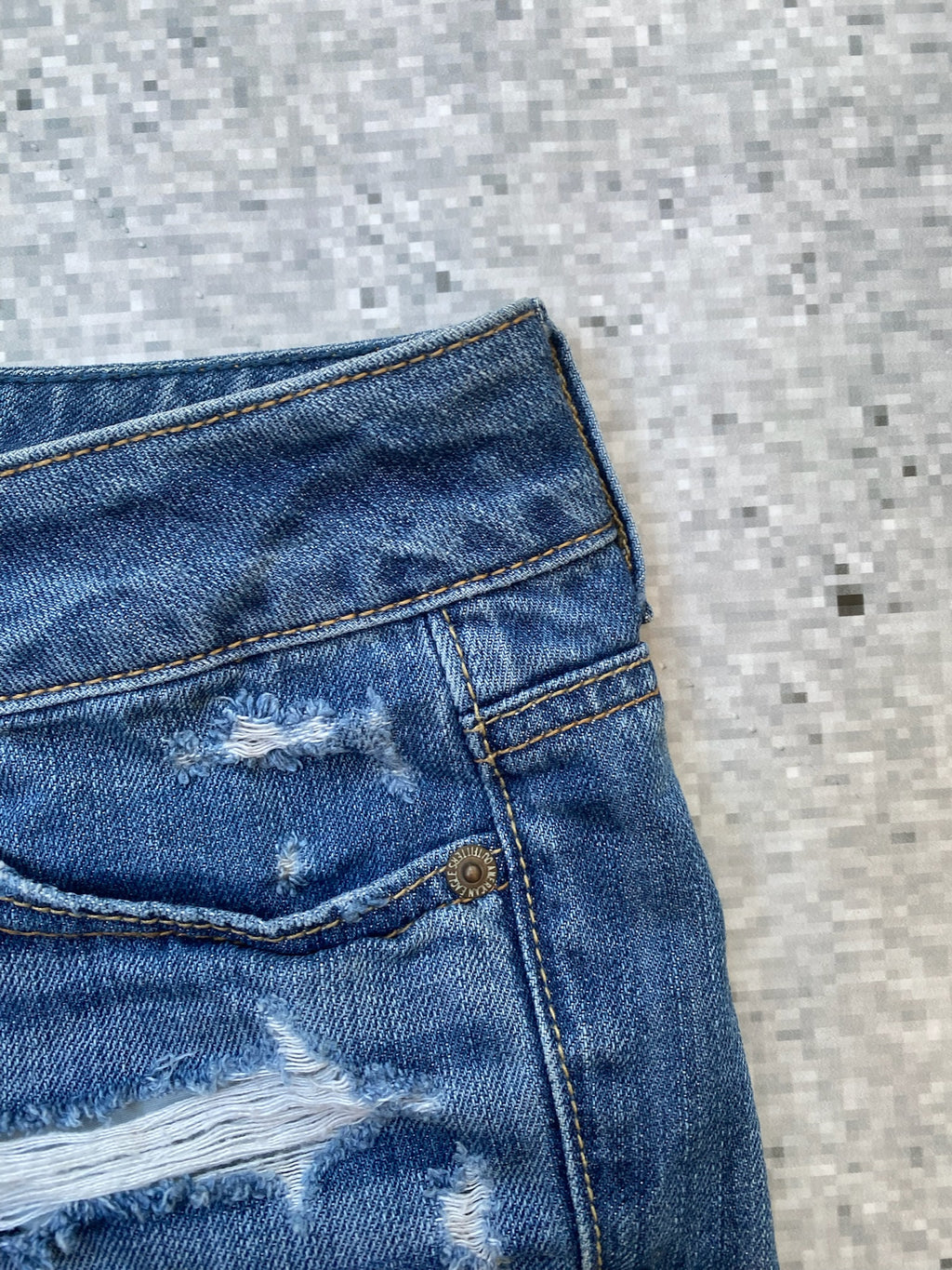 2000s American Eagle folded lowrise microshorts